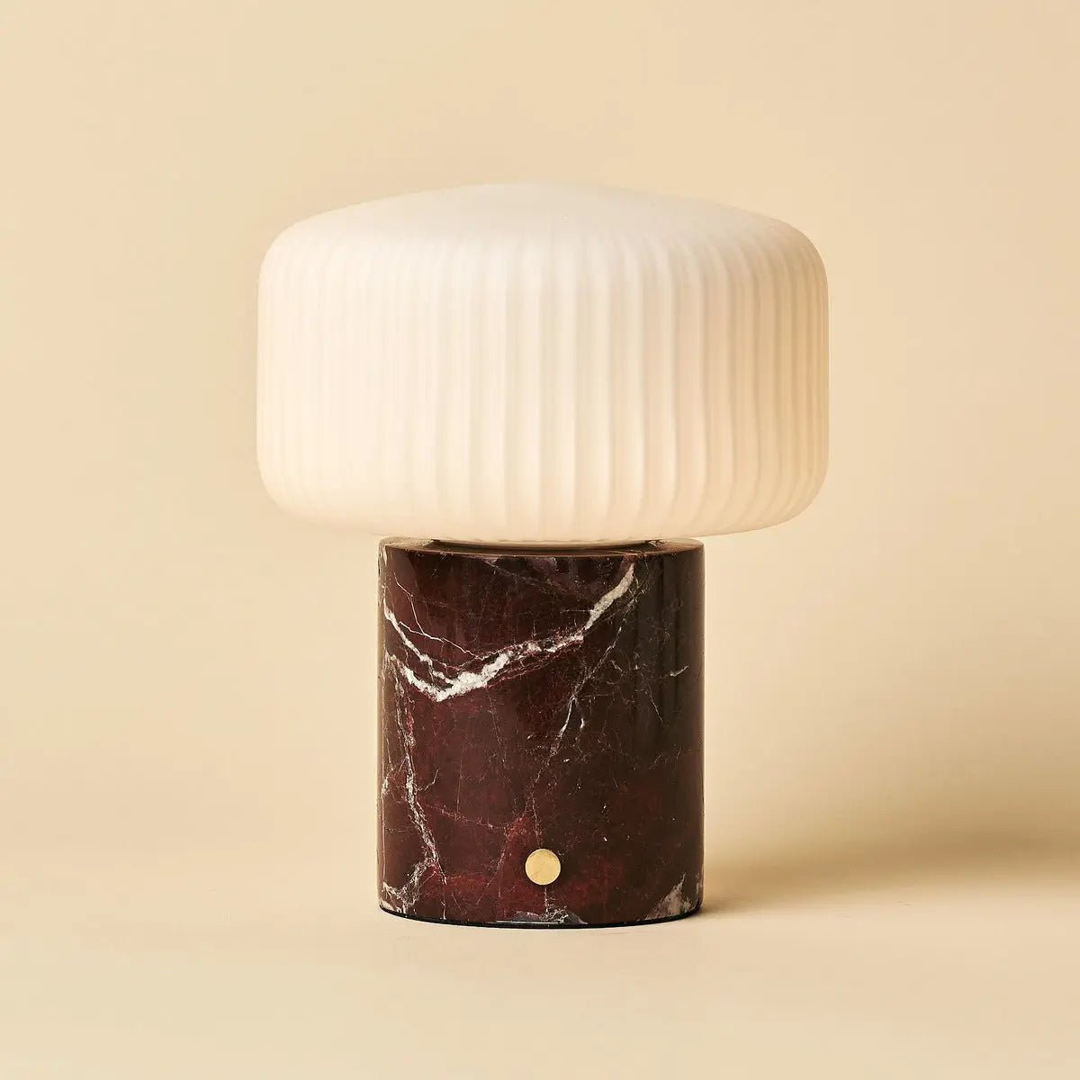 Renoir Red / Rosso Levanto - Marmeren oplaadbare tafellamp - Draadloos, USB -oplaadbaar en tot 100 uur verlichting
