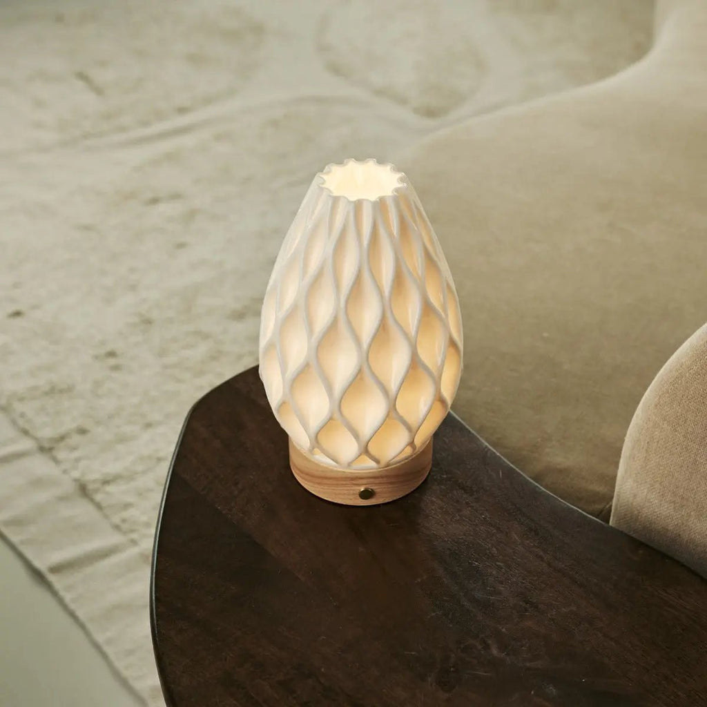 Vela lichtbruine draadloze tafellamp in 3D-geprinte porselein-oplaadbaar, dimbaar en tot 100 uur licht