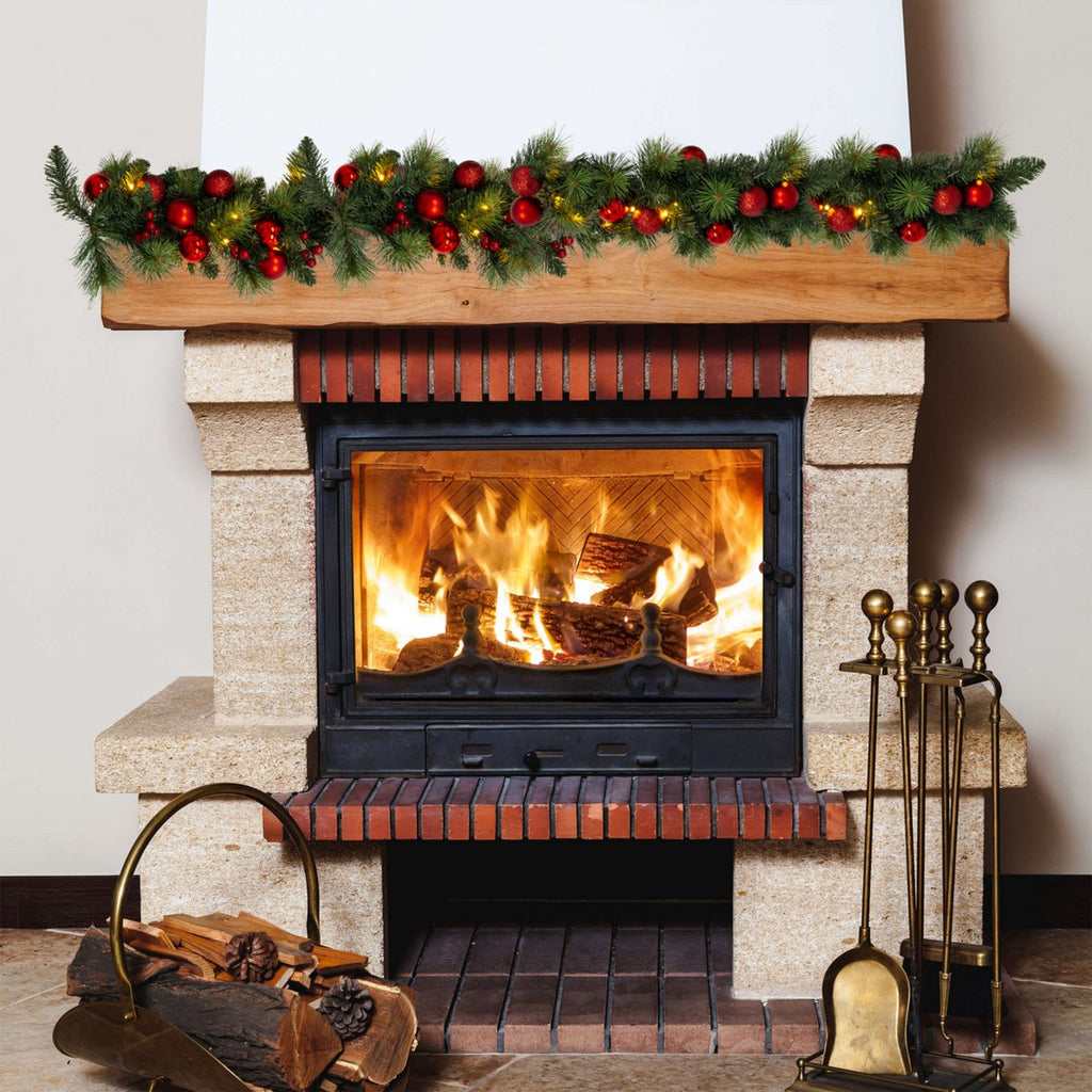 LED Kerst Tendril "Noel" Outdoor Decoratie gemaakt van metaal en plastic in groen en goud, met stevig ingebouwde LED's