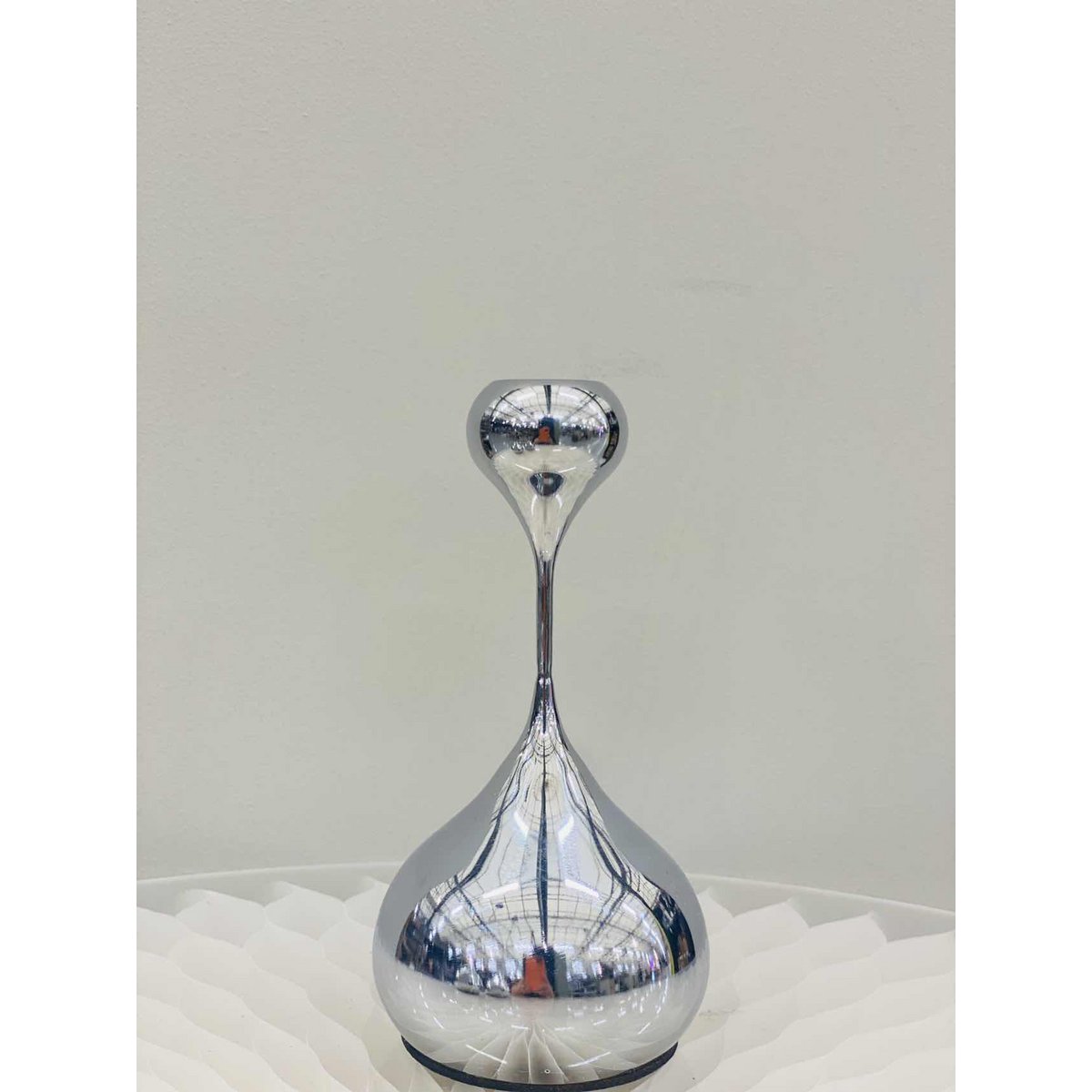 Tender Kandelaar M Afmeting: H 34cm x D 3,15x B 7cm