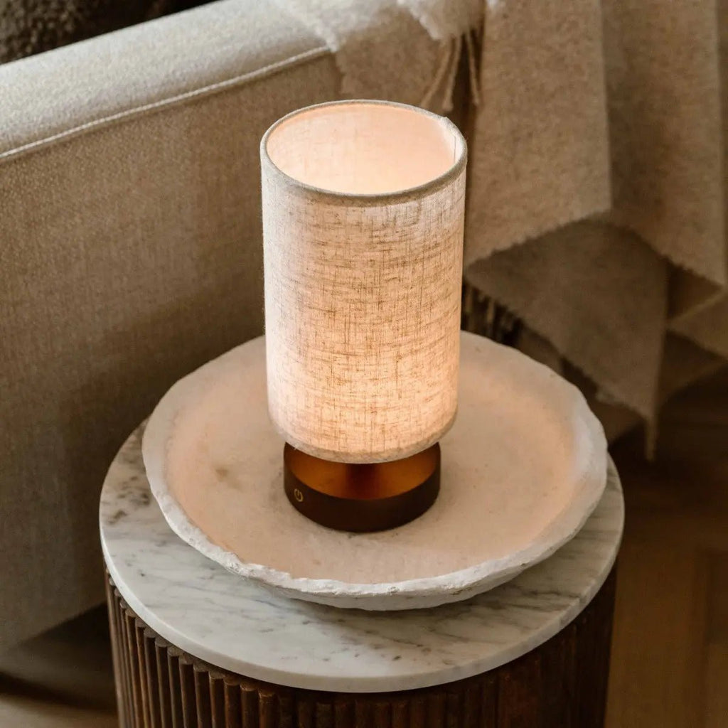 Ben donkerbruine houten tafellamp-oplaadbaar, dimbaar, USB-C aangedreven