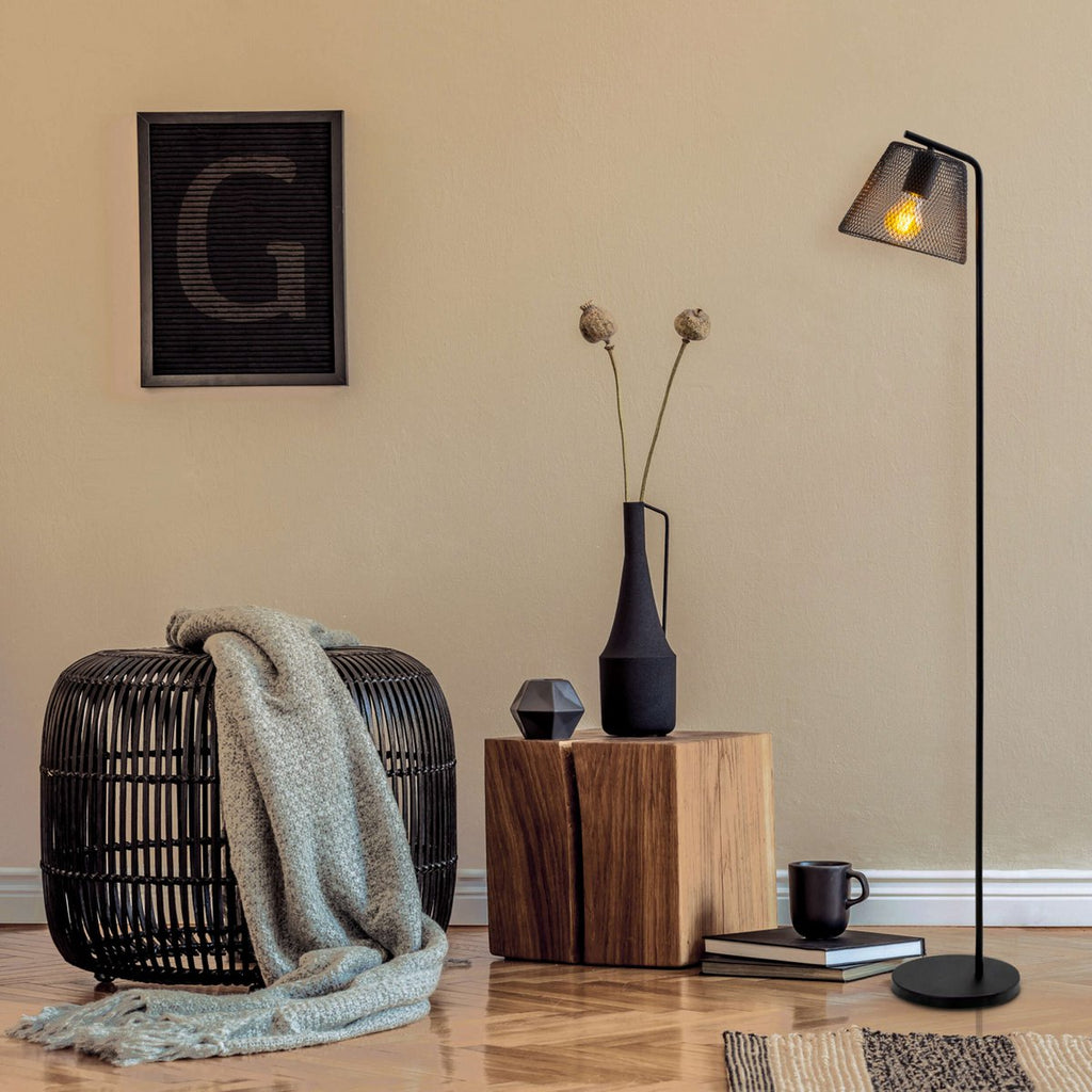 Liv · Vloerlamp — zwart