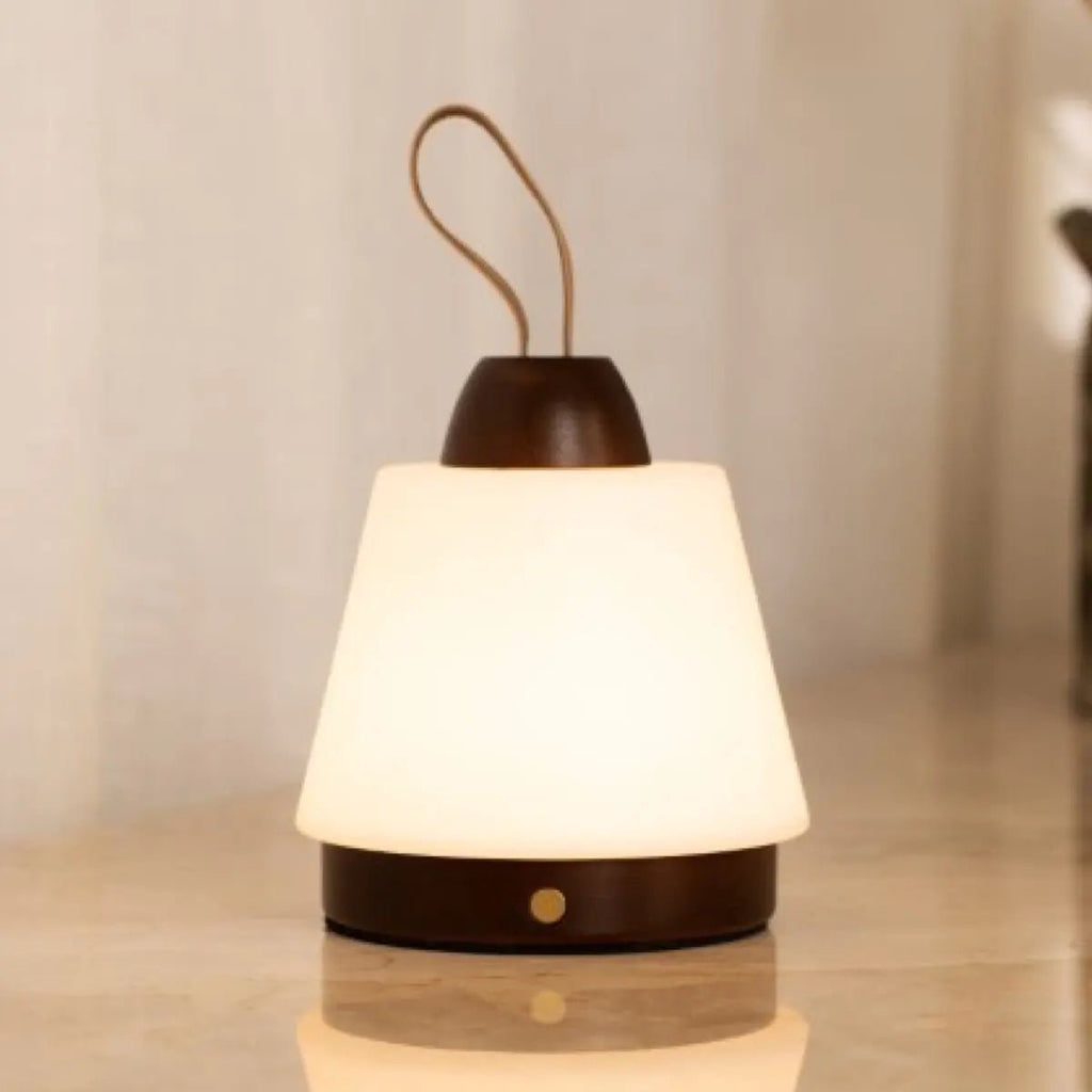 Liv donkerbruine oplaadbare lamp – leren band, dimbaar, 3 lichtmodi, draadloos