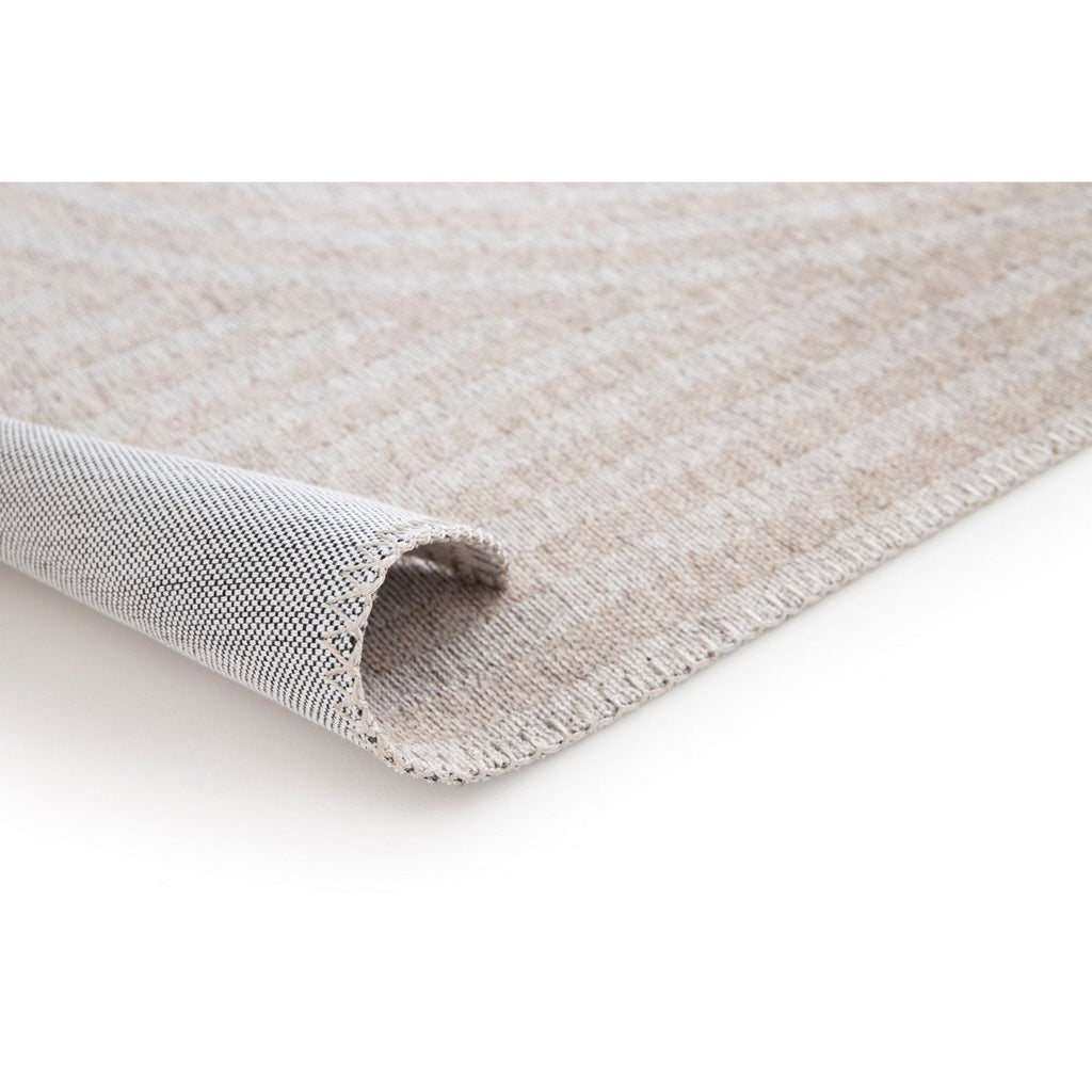 Buiten -interieur tapijten in basale gerecyclede vezels