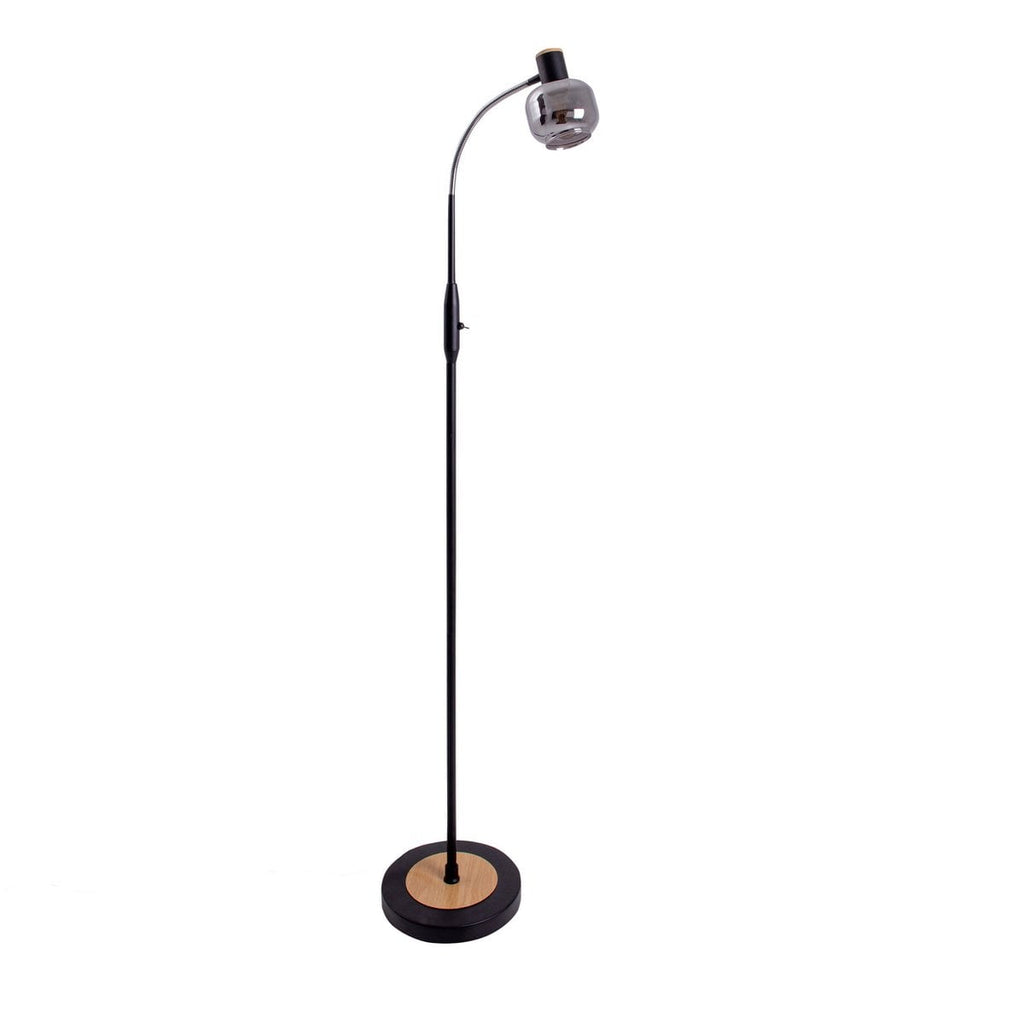 Liv · Metalen vloerlamp — zwart