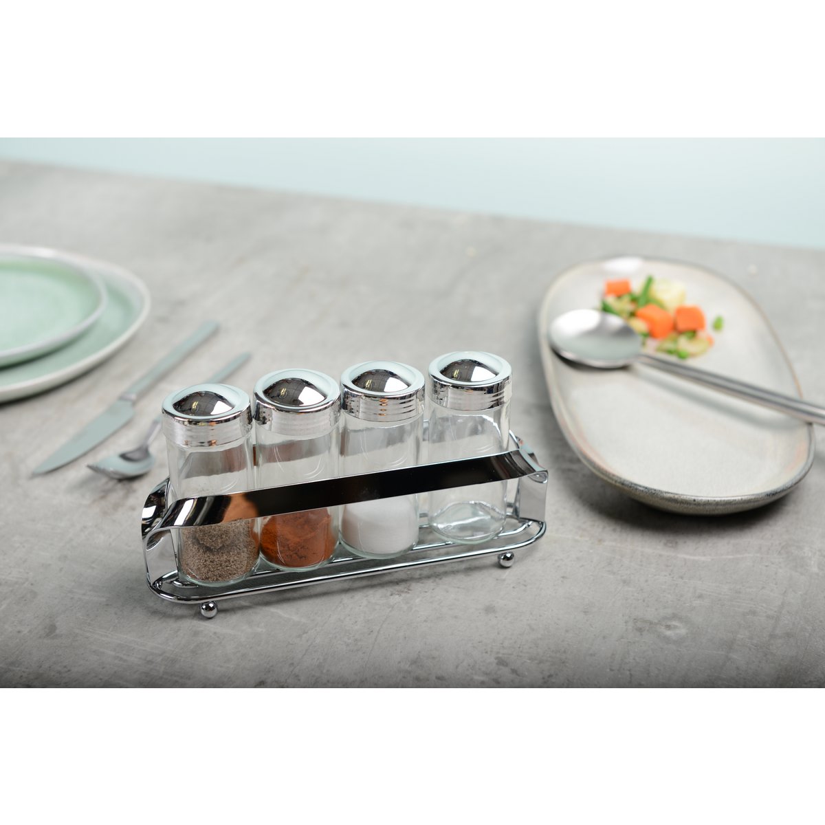 Stel 4 kruidenpotten in