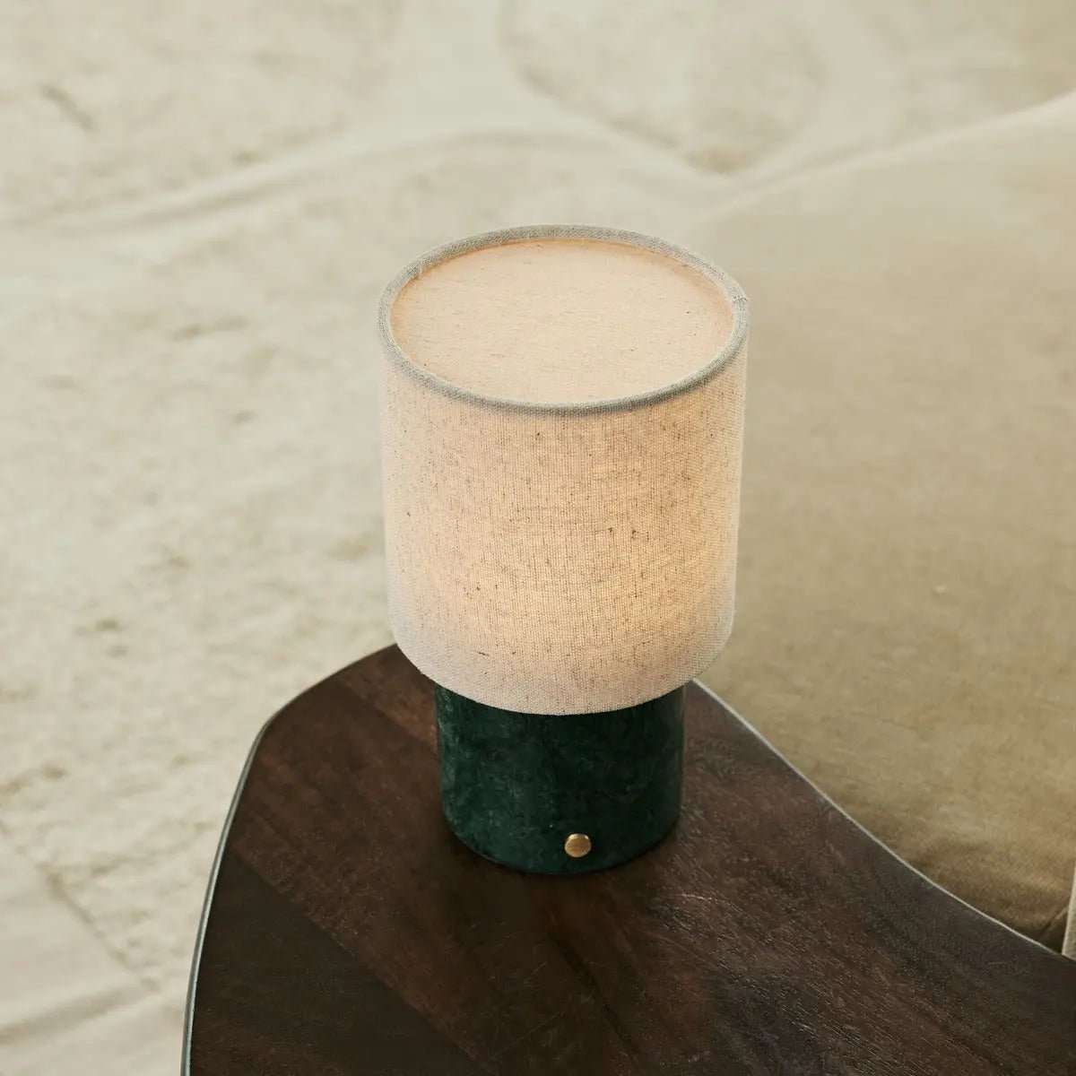 Onoda Green / Verde Alpi - Marmeren oplaadbare tafellamp - met linnen verwisselbare lampenkap en oplaadbaar ontwerp