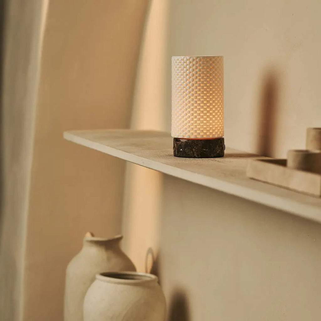 Luna marmeren oplaadbare tafellamp in 3D-geprinte porselein-draadloos, dimbaar en tot 100 uur licht