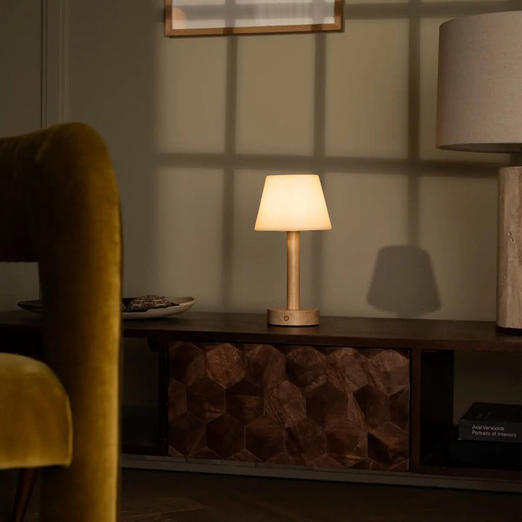 Zoë Lichtbruine Houten Oplaadbare Tafellamp | Dimbaar, USB-C, batterijduur van 80 uur