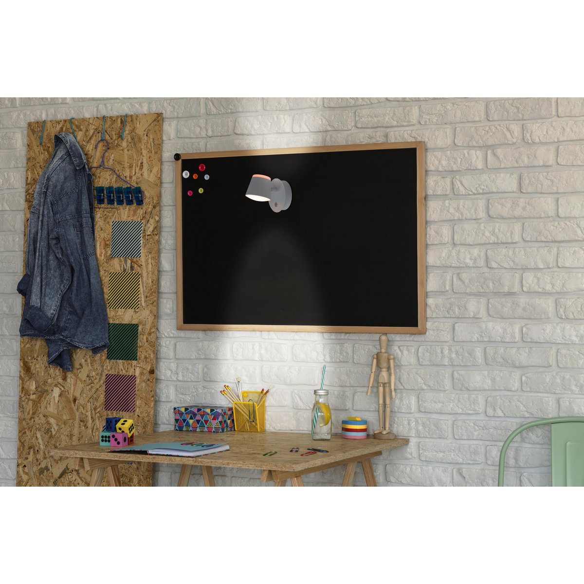 Liv · Metalen wandlamp