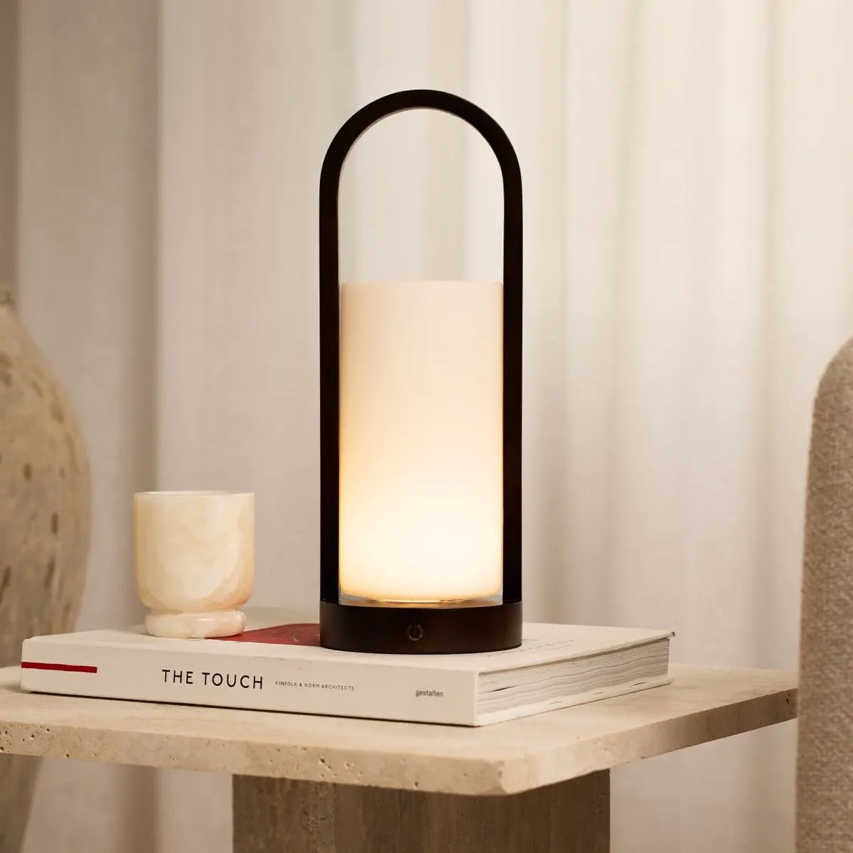 Evie Donkerbruine Oplaadbare Houten Tafellamp – Dimbaar & Snoerloos