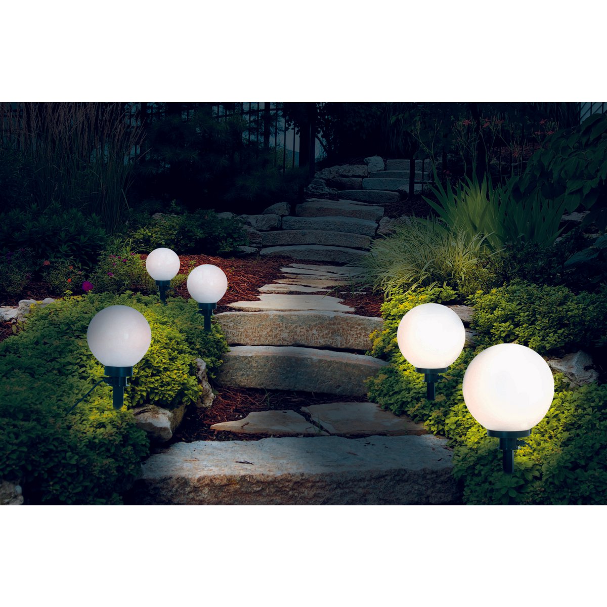 Buiten de Spitical Spit "Ball" D: 20 cm, voor buiten, plastic aarde spies, wit, E27, - Wegelettes