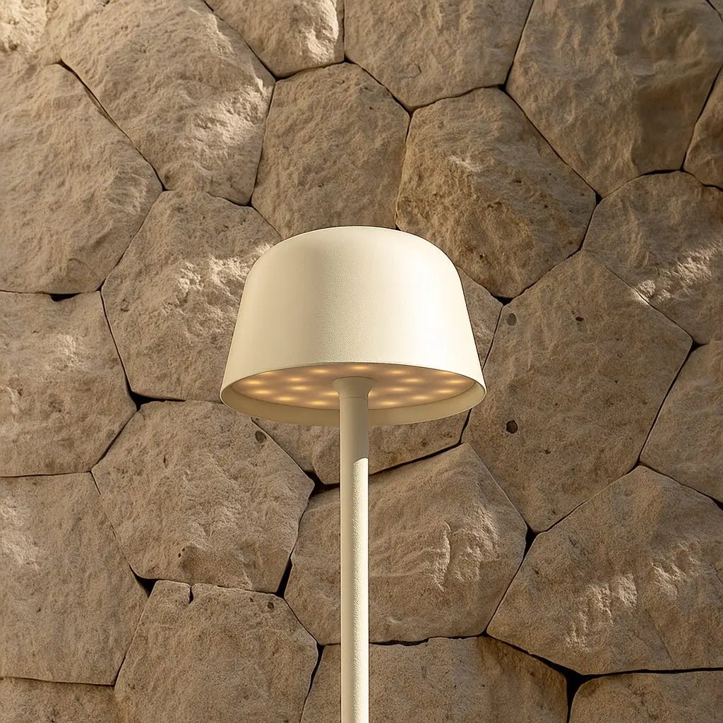 Anton vanille oplaadbare tafellamp | Stijlvolle en draadloze verlichting