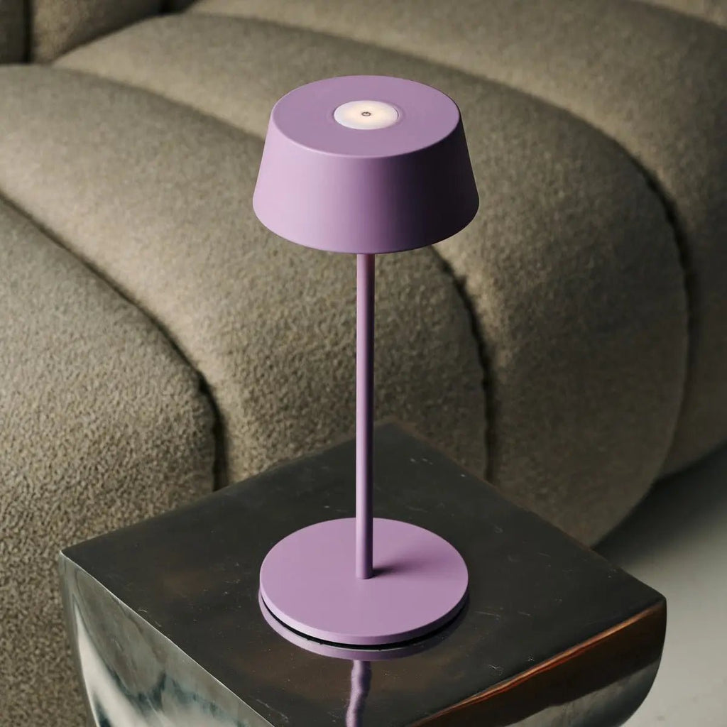 Hugo Violet Lila Oplaadbare tafellamp - Stijlvol, dimbare lamp & draadloos
