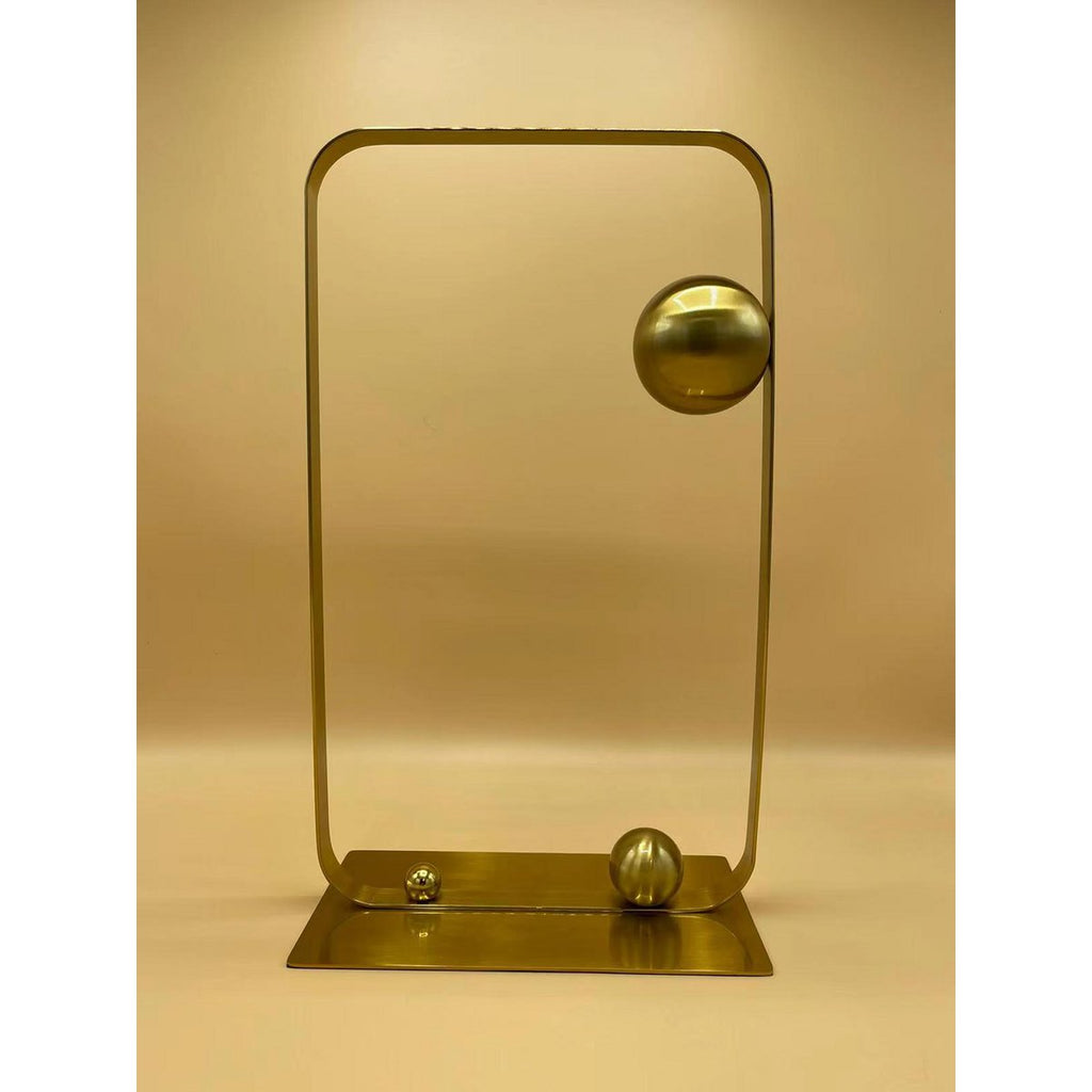 Legering Sculptuur B(ZH-06B) maat:L:23 b:13 H:40 CM