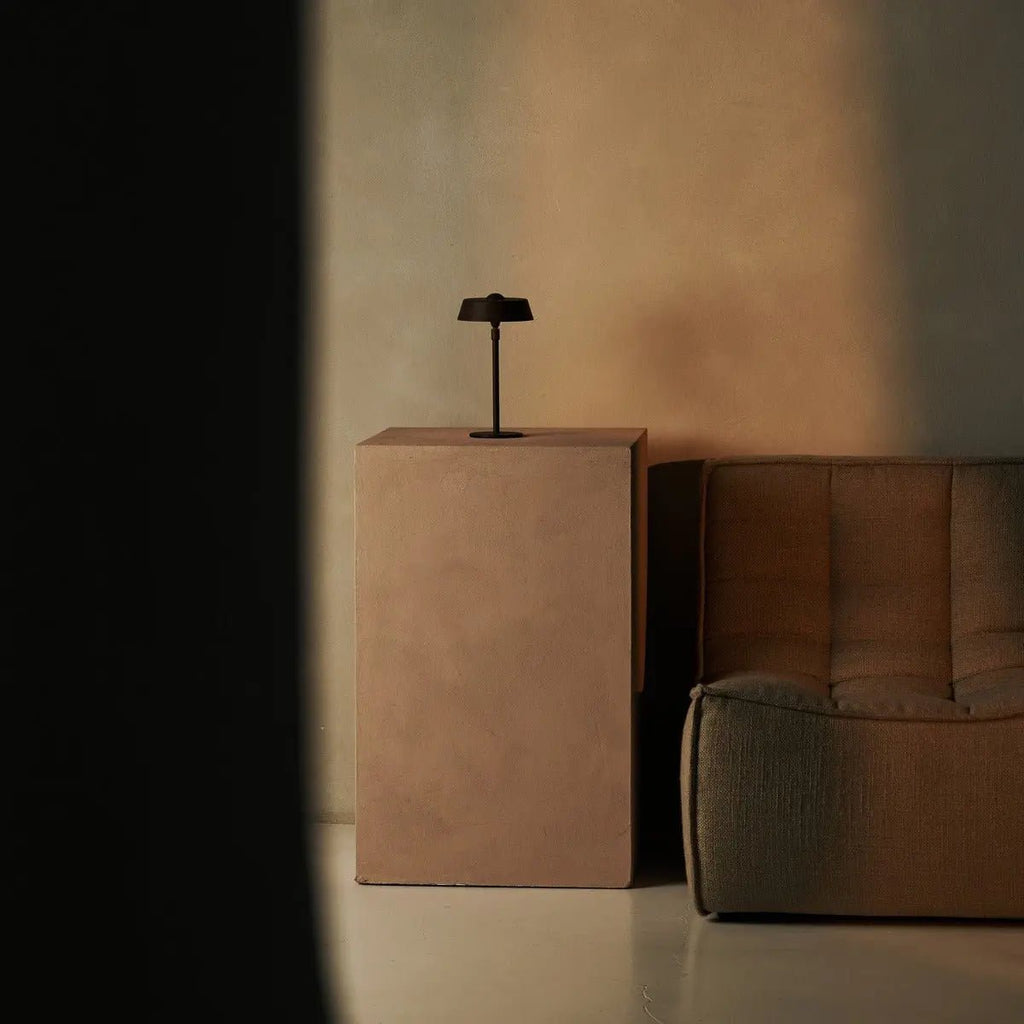 Luca Mocha Brown - USB -oplaadbare lamp L Minimalistisch, speels en dimpelbaar