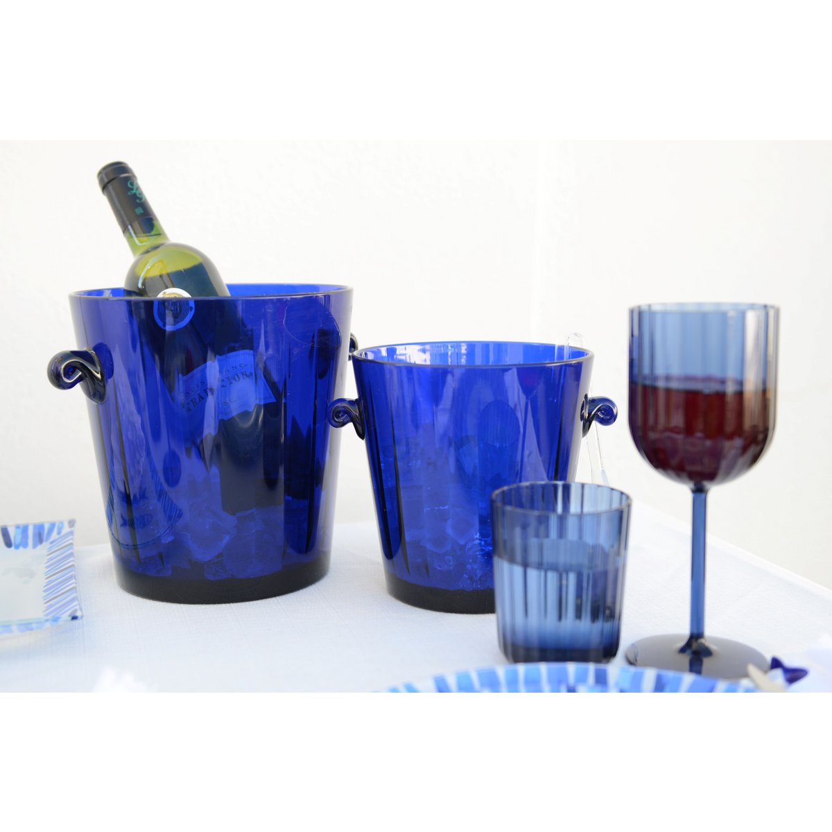 Blue Champagne Dark Champagne 20.3x20.3x21.2cm