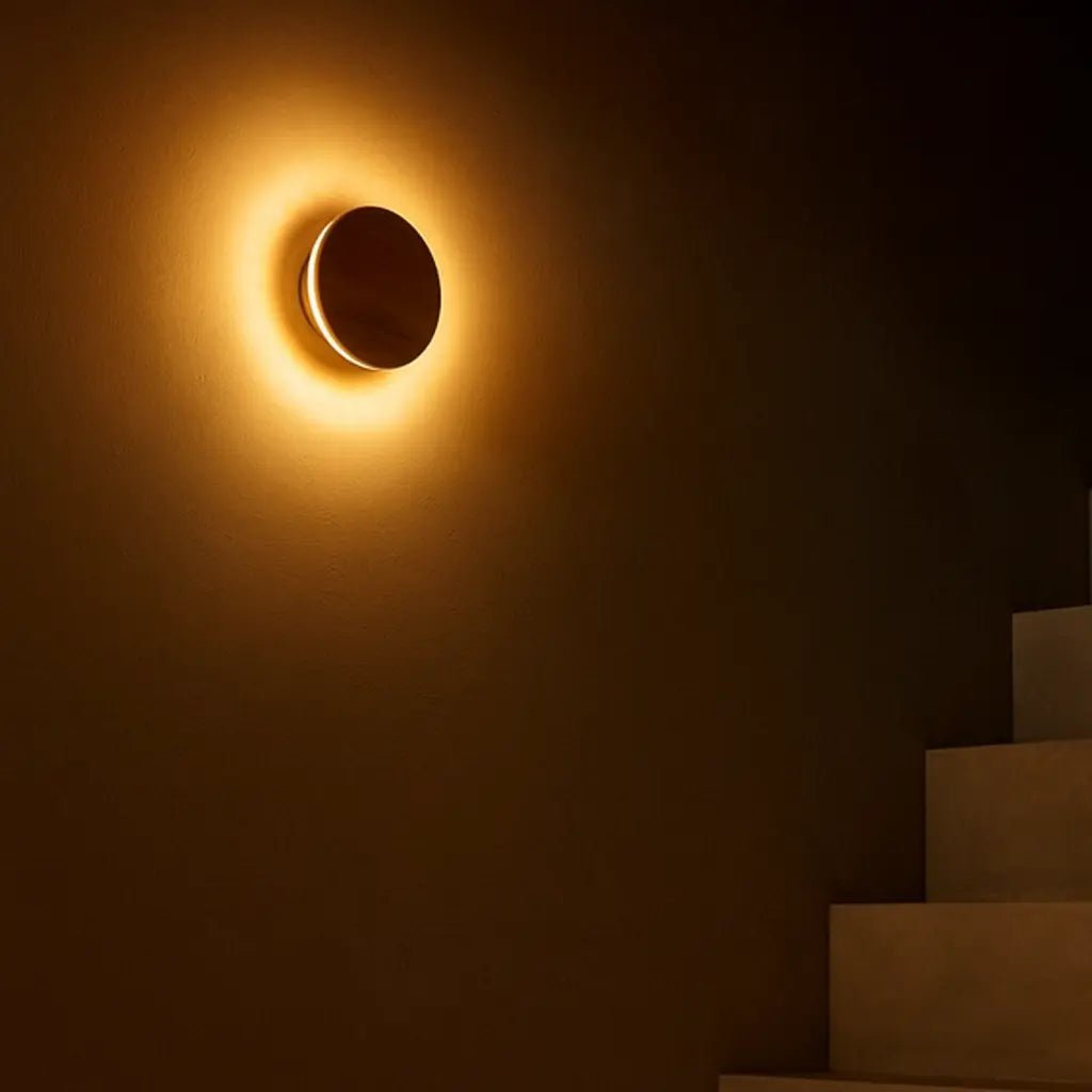 Lou Walnut draadloos wandlicht - oplaadbaar en dimpelbaar met aanraakregeling