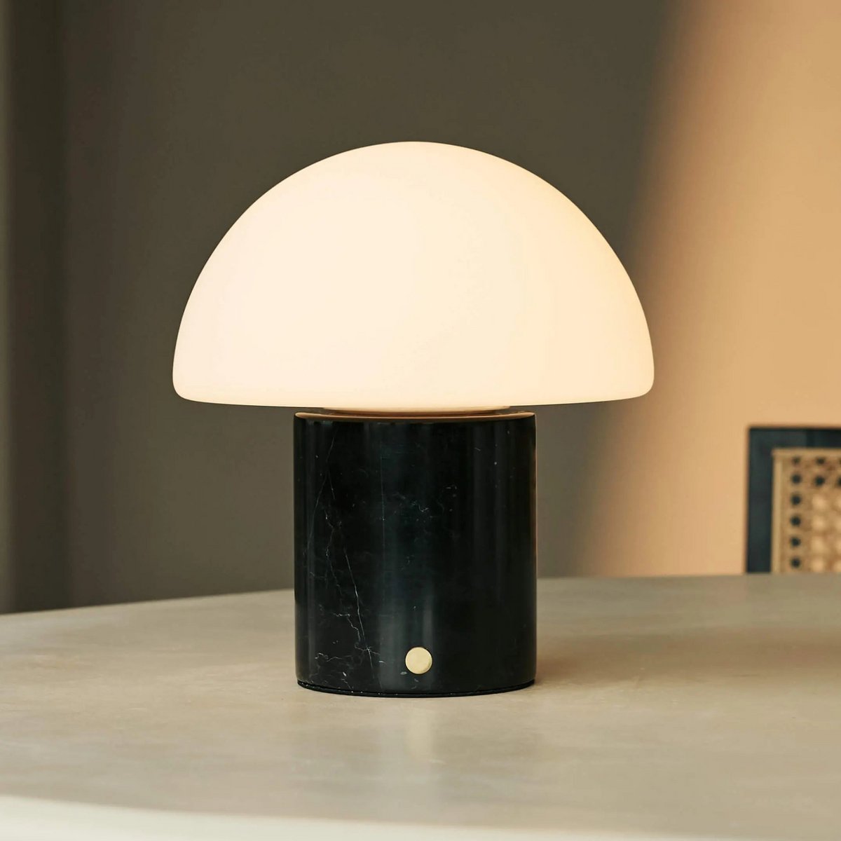 Maris Black / Nero Marquina - Klassiek oplaadbare marmeren tafellamp met 3 lichte kleuren en dimfunctie