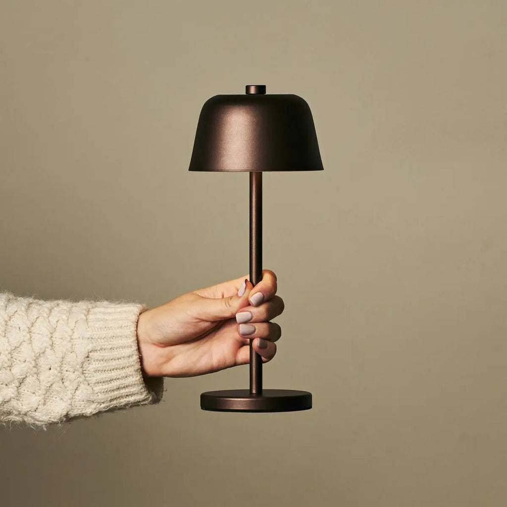 Anton Espresso Brown oplaadbare tafellamp | Stijlvolle en draadloze verlichting