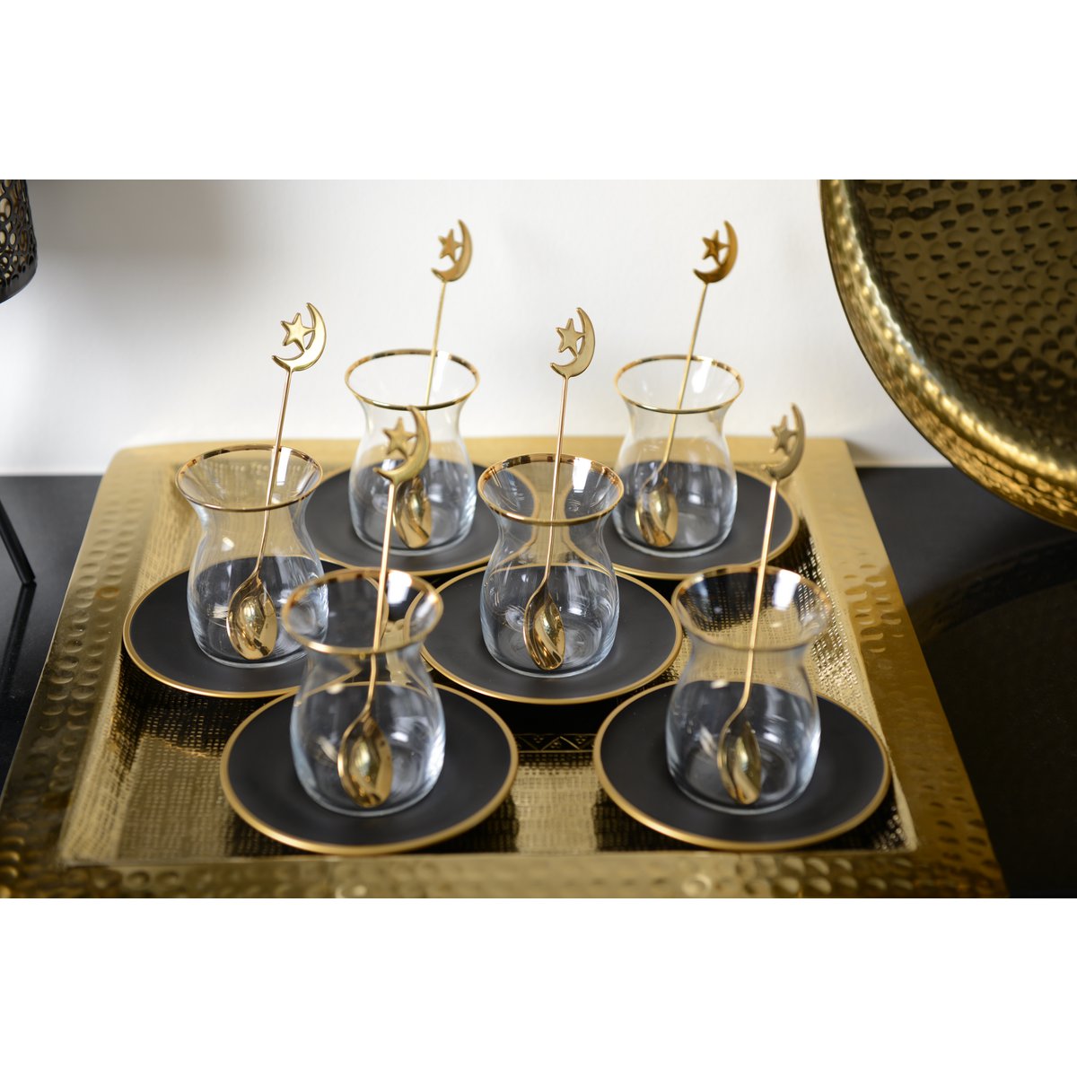 Zwarte en gouden theekopjes - veel 6