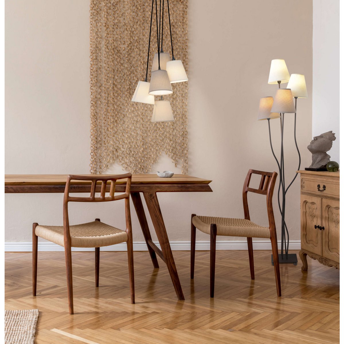Liv · Vloerlamp met textielen kap — naturel