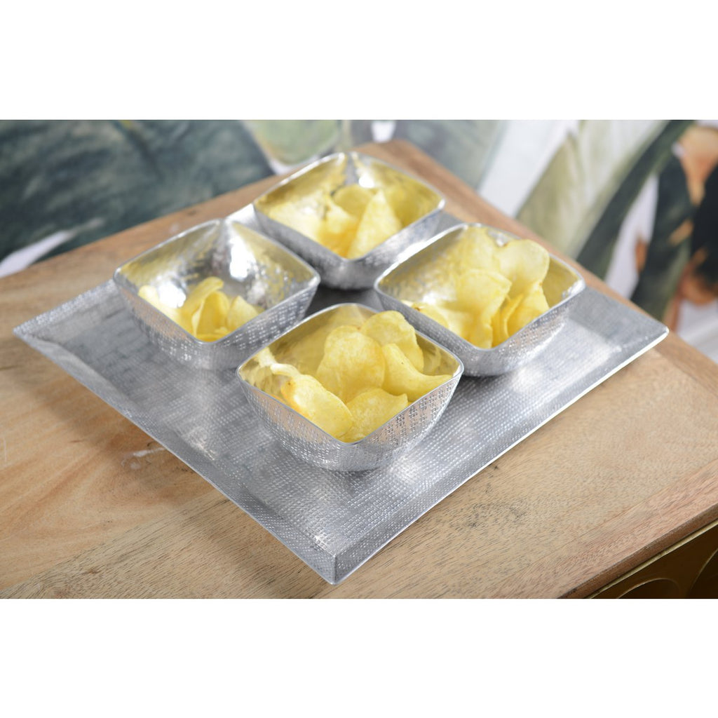 Set van 4 kopjes op aluminium plaat