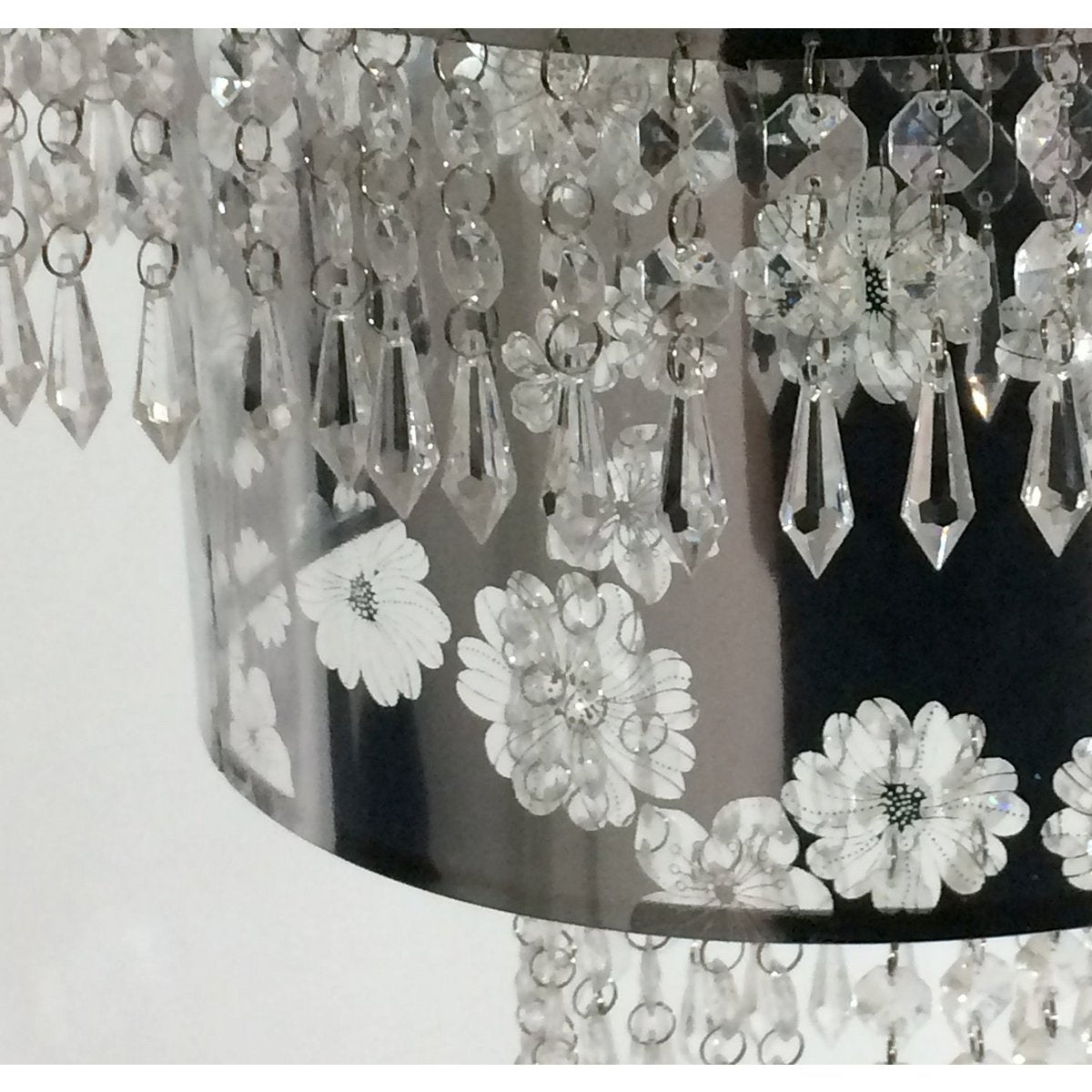 Acryl hanger lamp "fancy" van moderne kroonluchters gemaakt van metaal en plastic in chroom, met E27 -versie en een Øvon 32 cm