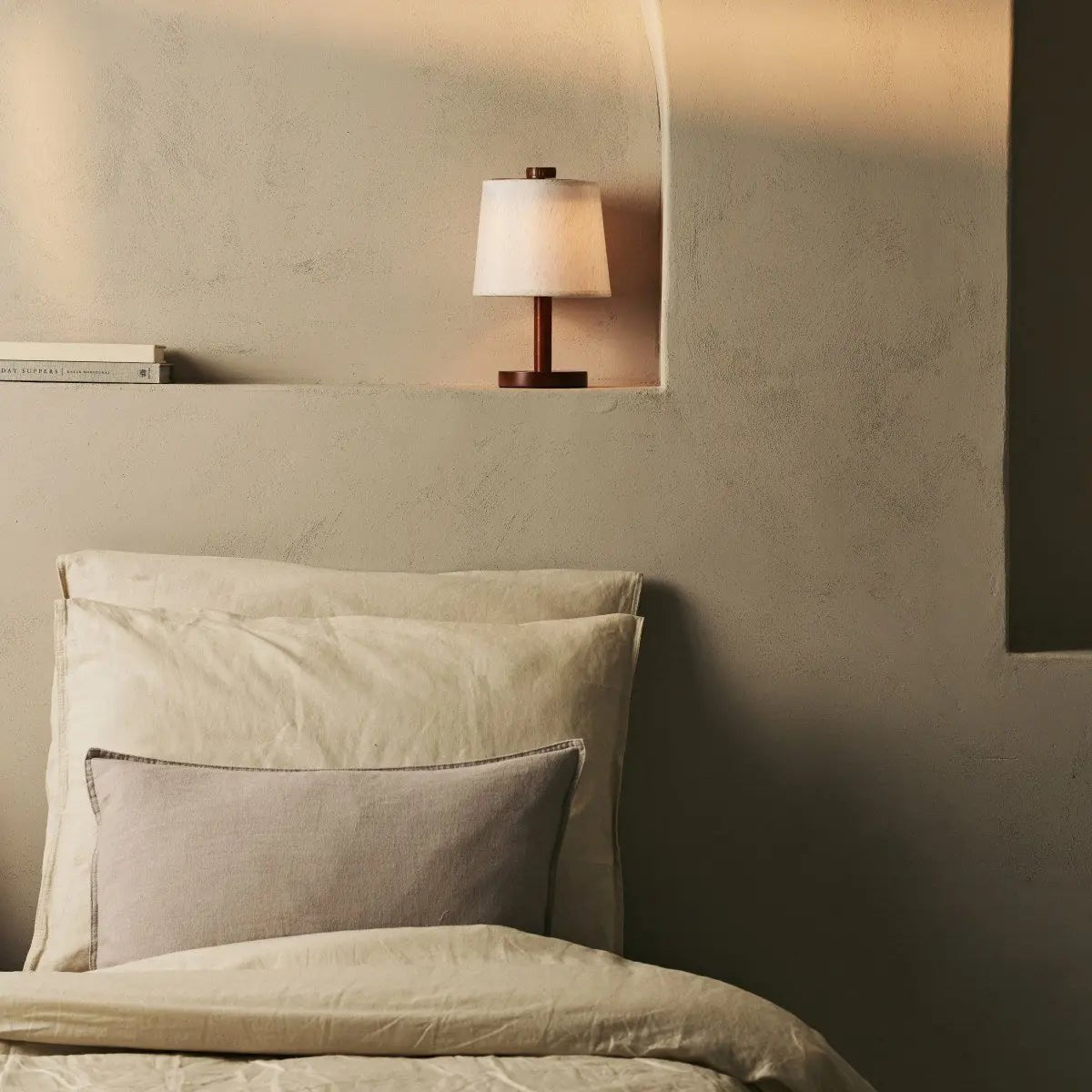 Rover kastanje bruin houten lamp - oplaadbare, draadloze en dimbare schaduw