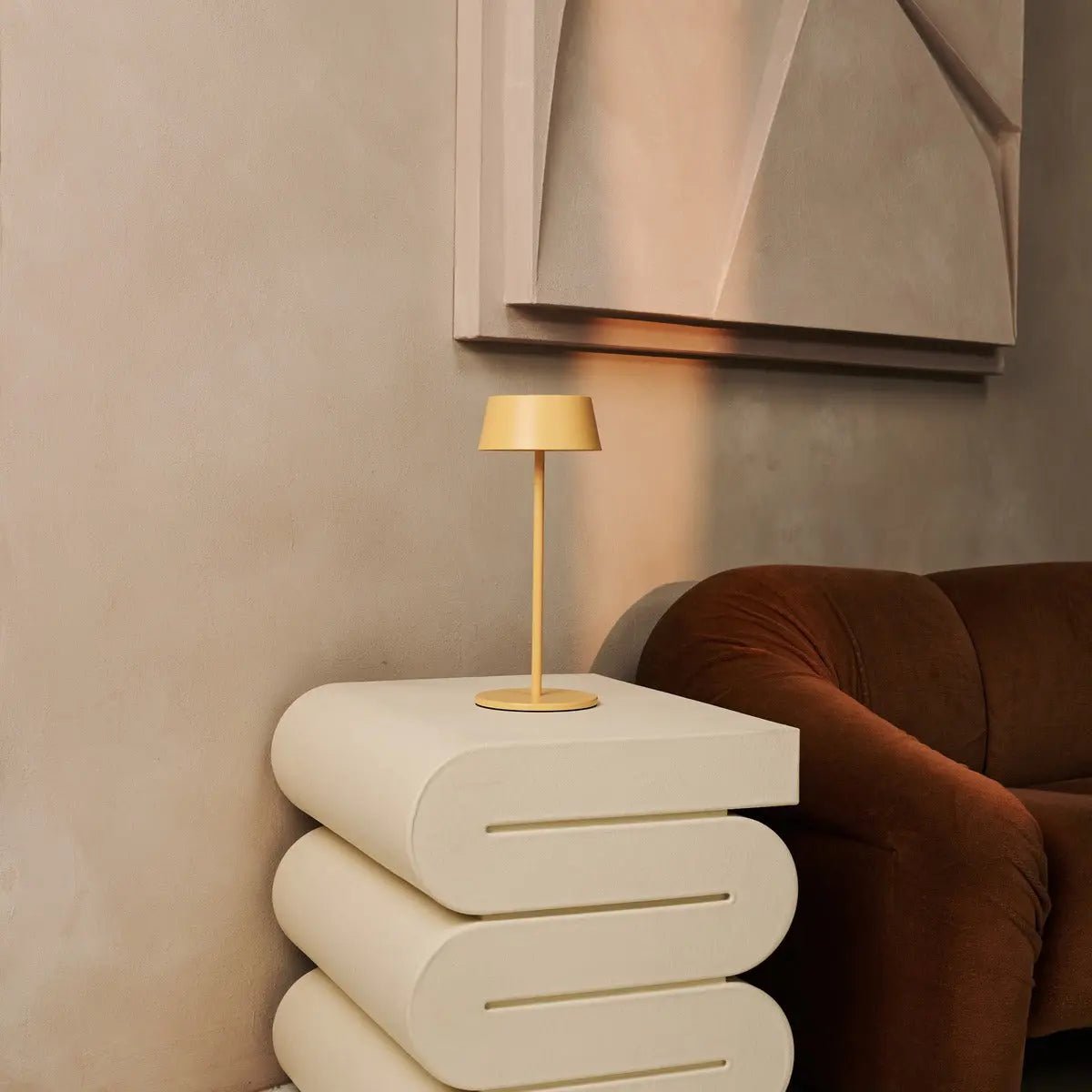 Hugo Amber gele oplaadbare ijzeren tafellamp - dimbaar, stijlvol en draadloos