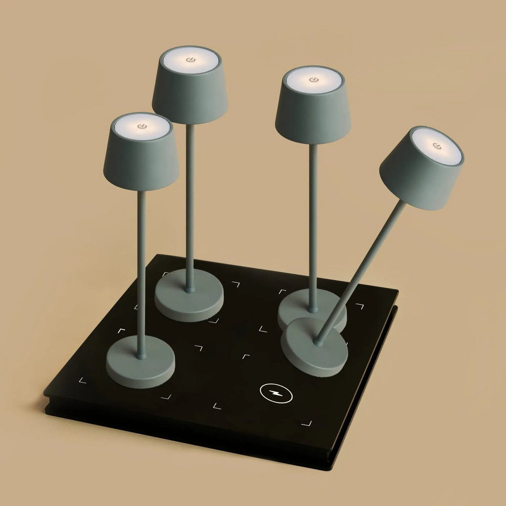 Combi Set Professional – 4 x Vondel Mini Mouse Grey Rechargeable Table Lamps & 1 x Amstel Wireless Charging Station with Q1-Technology