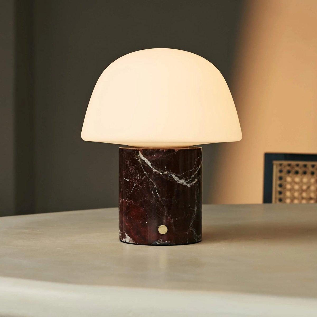 Maes Red / Rosso Levanto - Elegante marmeren oplaadbare tafellamp, tot 100 uur verlichting, stijlvol en functioneel