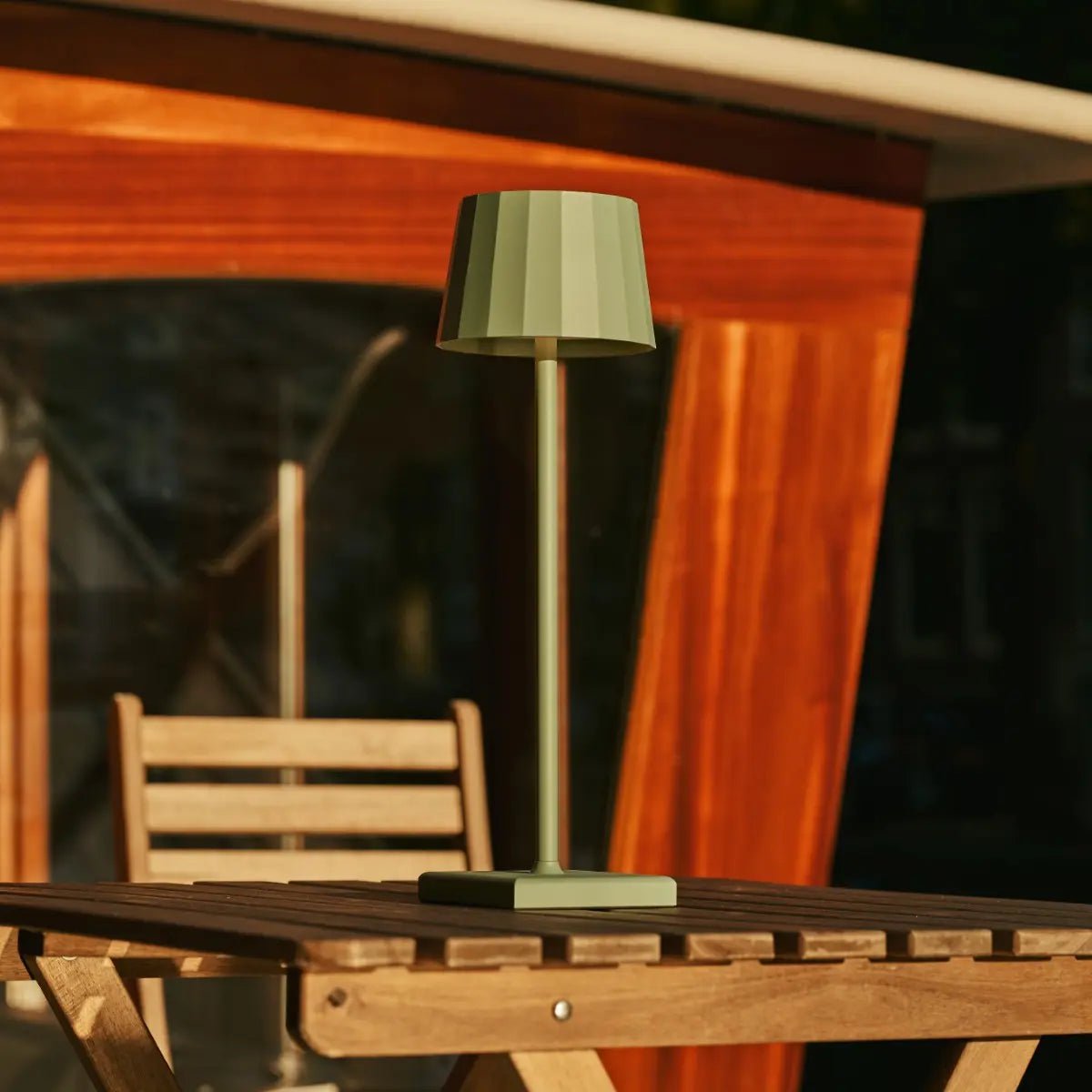 Wouter salie groen oplaadbare tafellamp-draadloos opladen, dimable, 120 uur batterijduur