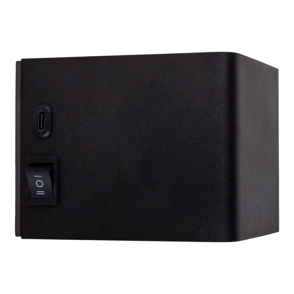 Liv · Metalen wandlamp — zwart