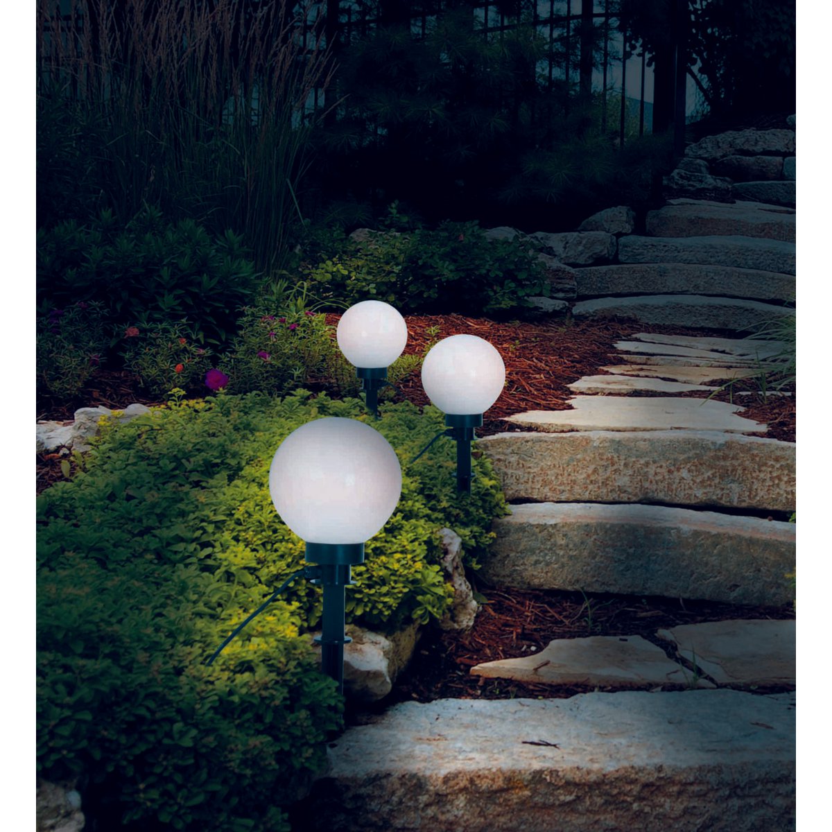Buiten de Spitical Spit "Ball" D: 20 cm, voor buiten, plastic aarde spies, wit, E27, - Wegelettes
