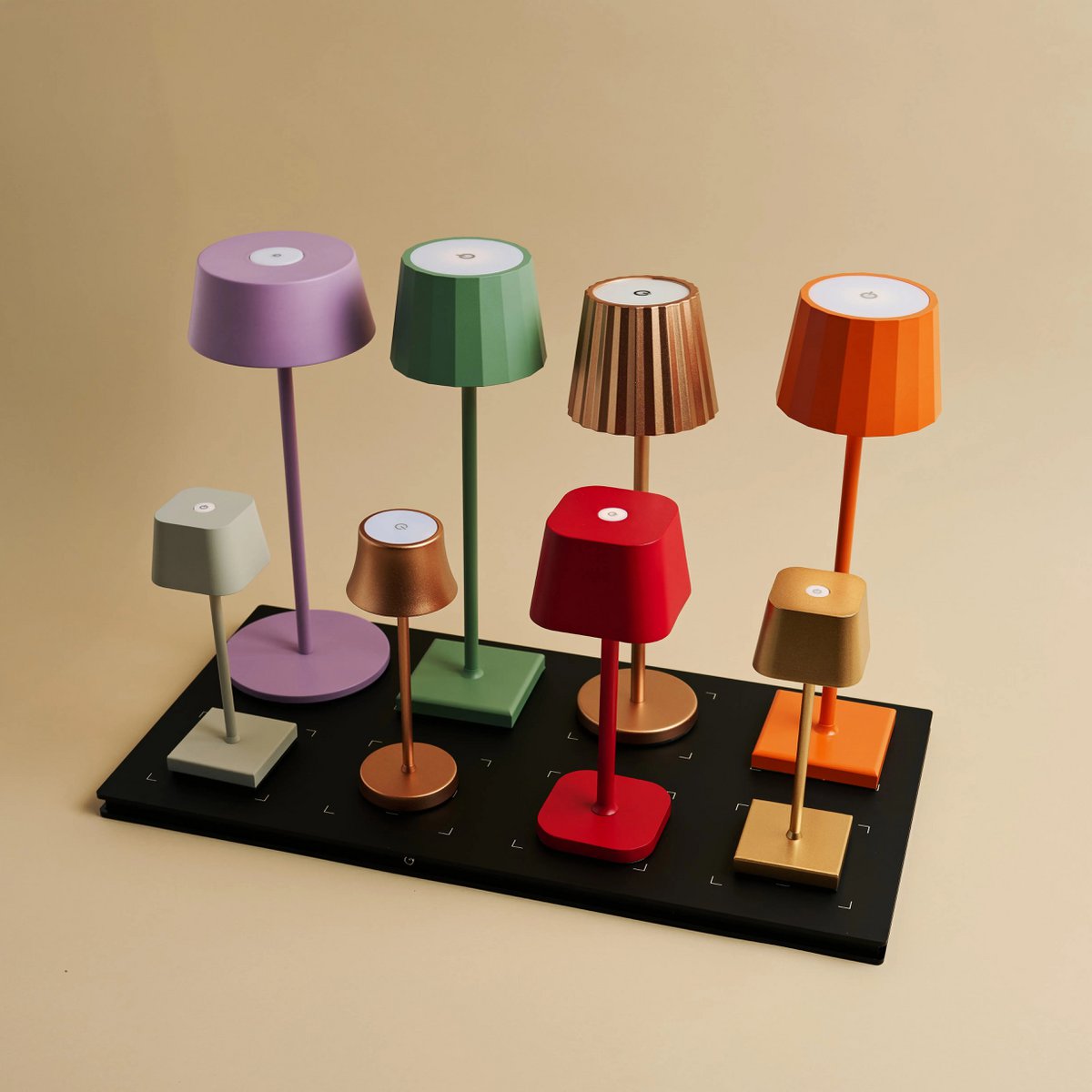 Central Station Professional Wireless Laying Station met 8 oplaadpoort-eenvoudig en functioneel met Q1-Technology