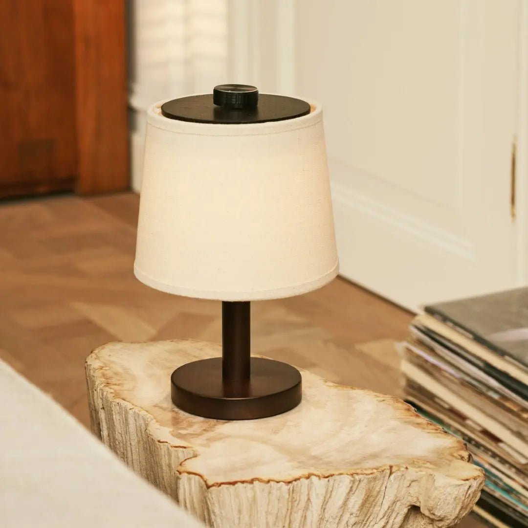 Rover donkerbruine houten lamp – oplaadbare, draadloze en dimbare lampenkap