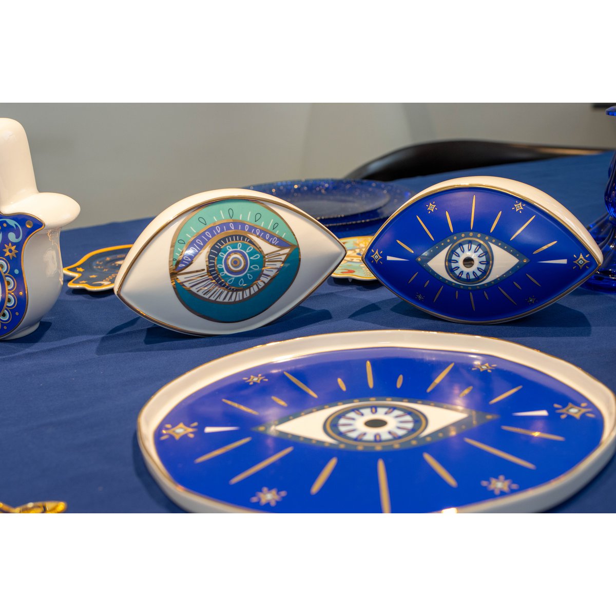 Donkerblauw decoratief oog 20x12x13,5 cm