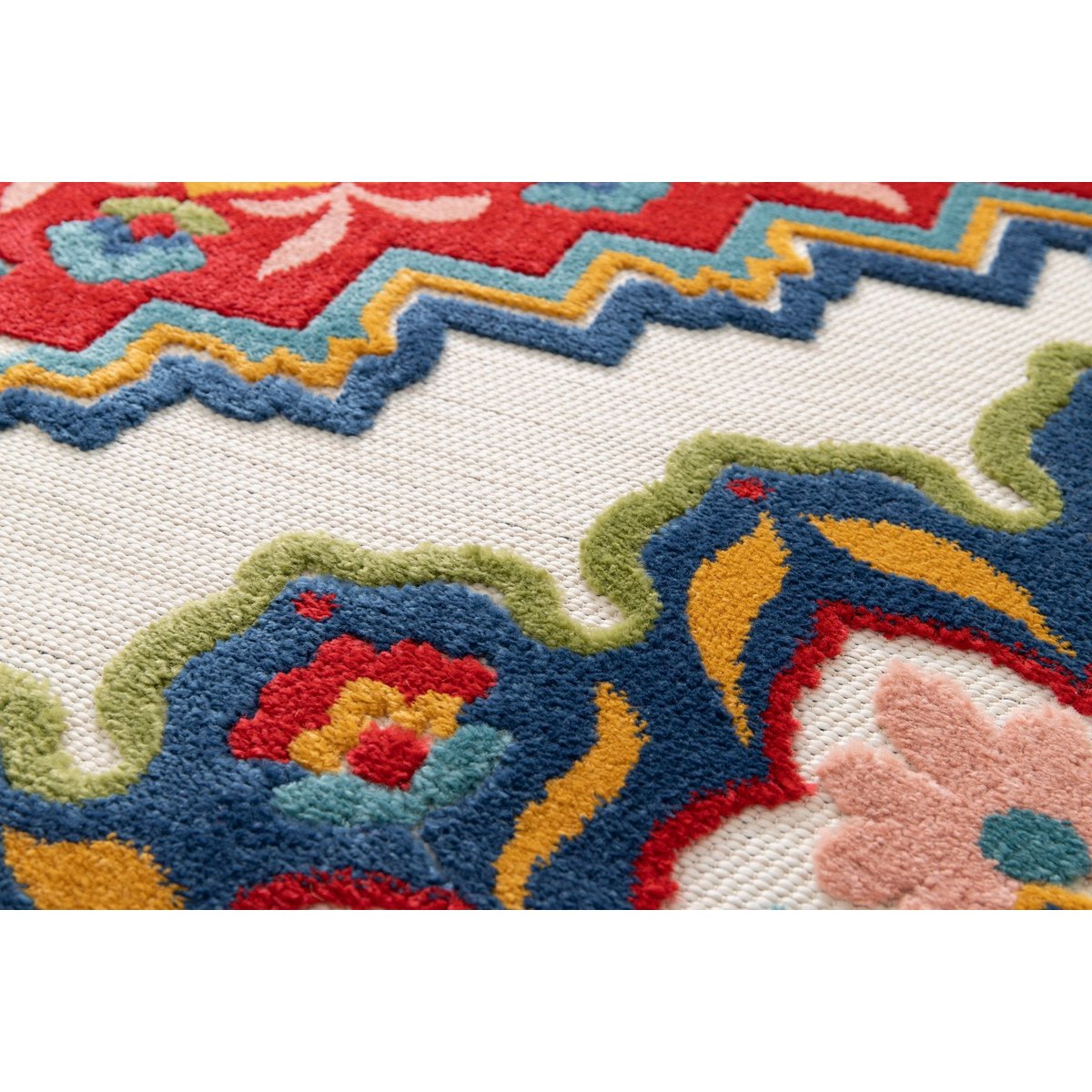 Buiten tapijt geweven fluweel en dahlia gerecht