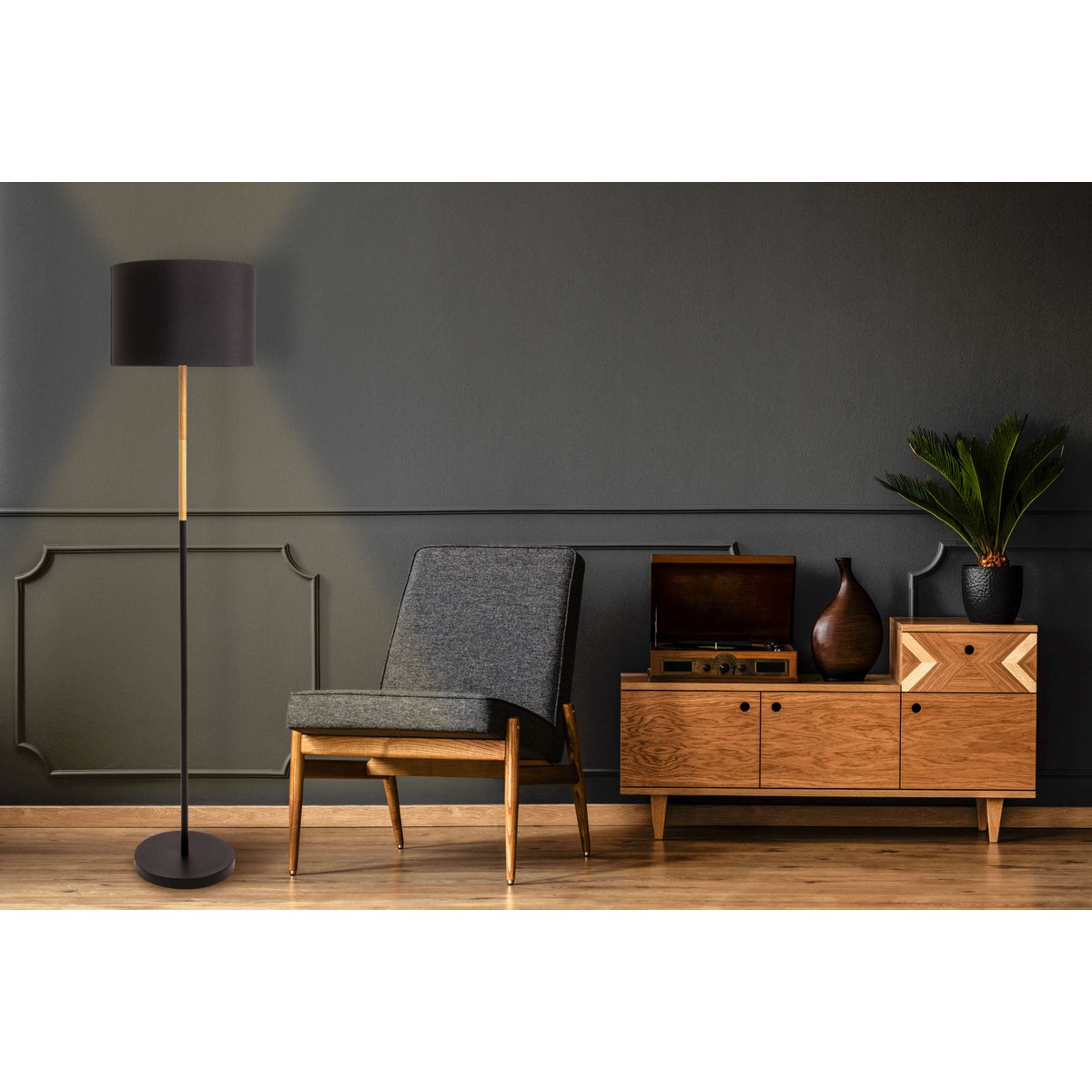 Liv · Vloerlamp — zwart
