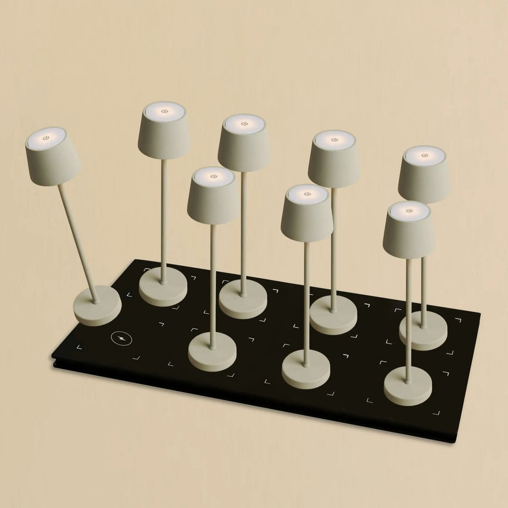 Combi Set Professional-8 x Vondel Mini Shadow Gray Oplaadbare tafellampen & 1 x Central Station draadloos laadstation met Q1-Technology