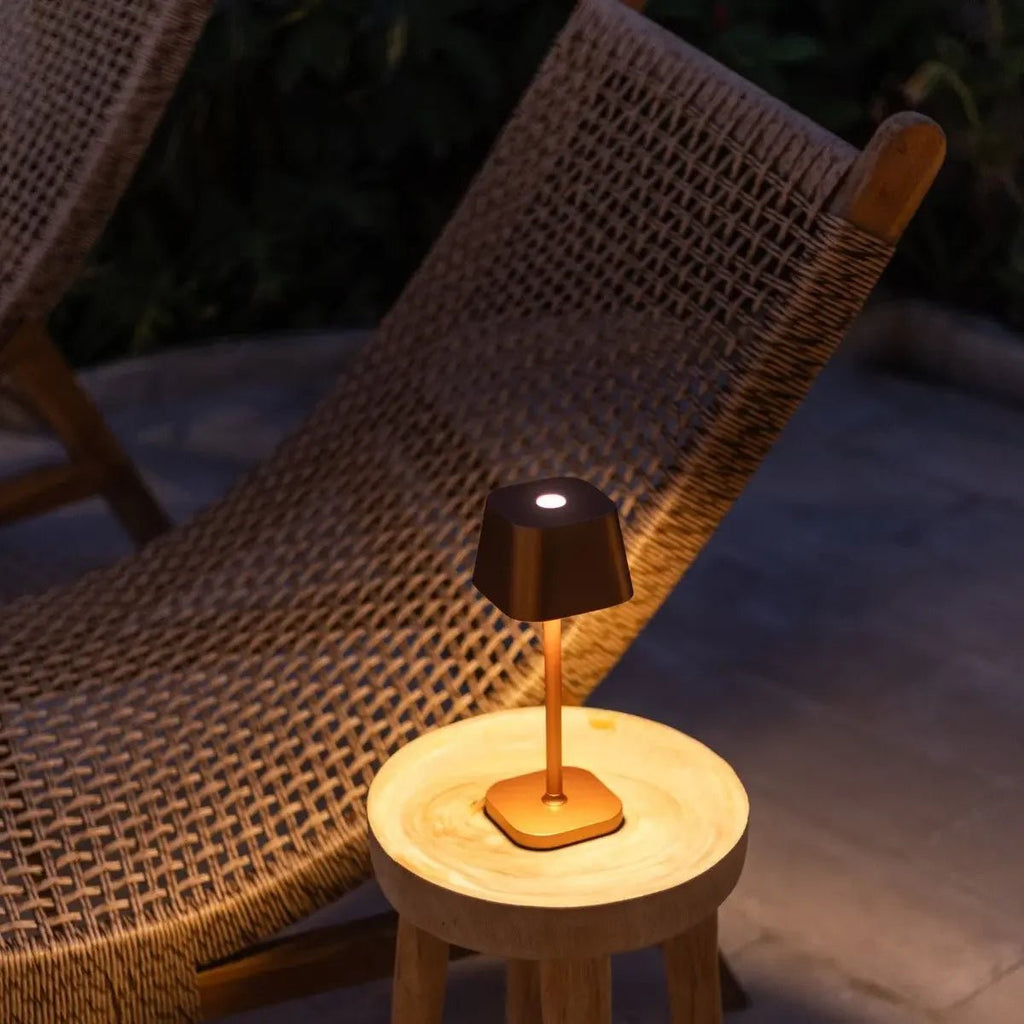 Ava koperen oplaadbare tafellamp | Stijlvol, draadloos en dimbaar