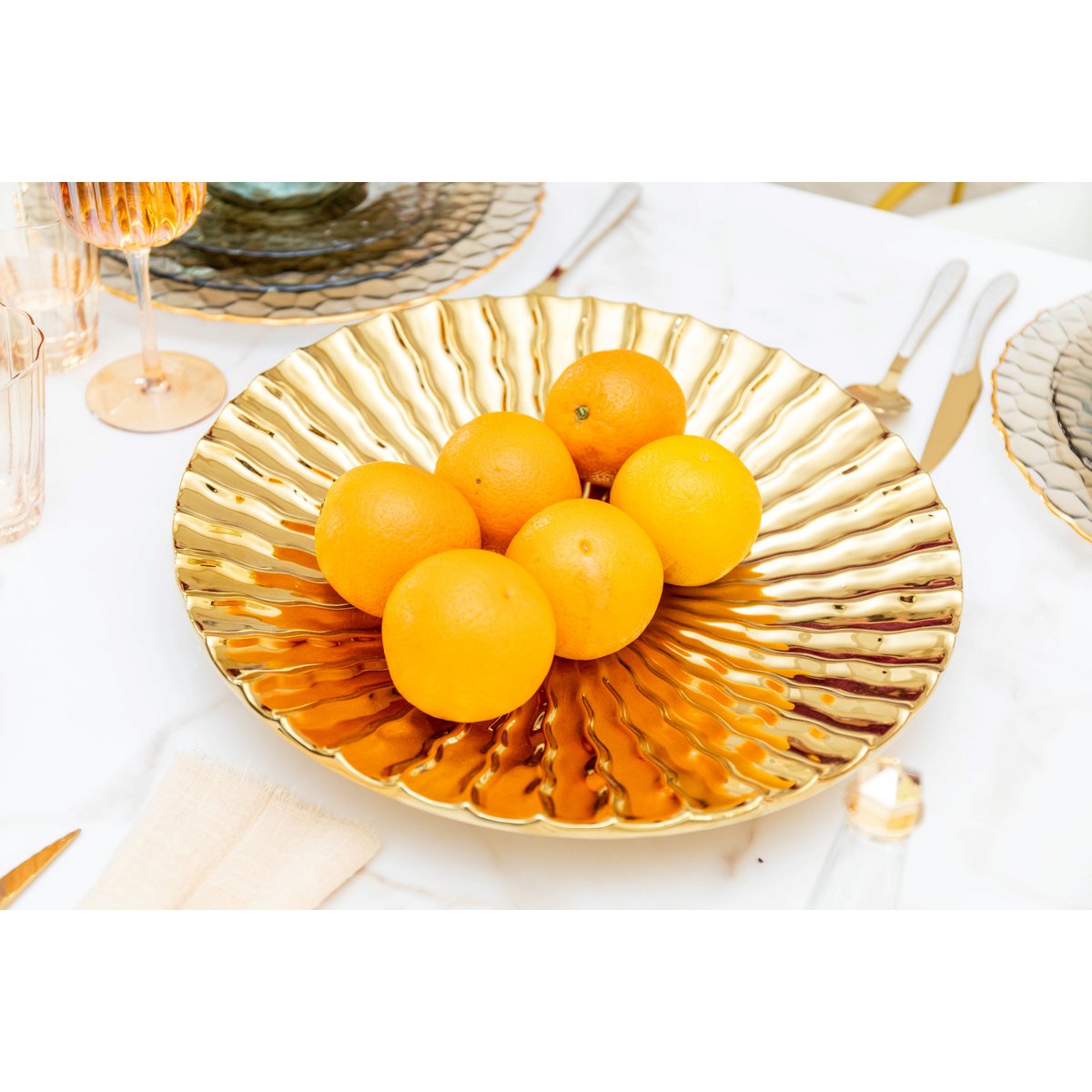 Briljante gouden decoratieve snit 36x36x5.5 cm