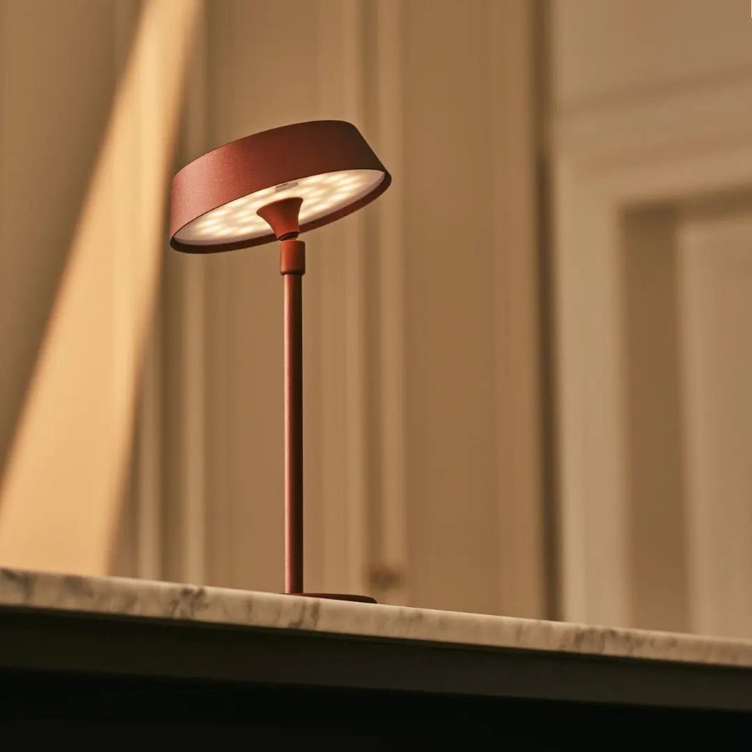 Luca Bronze - USB -oplaadbare lamp L Minimalistisch, speels en dimpelbaar