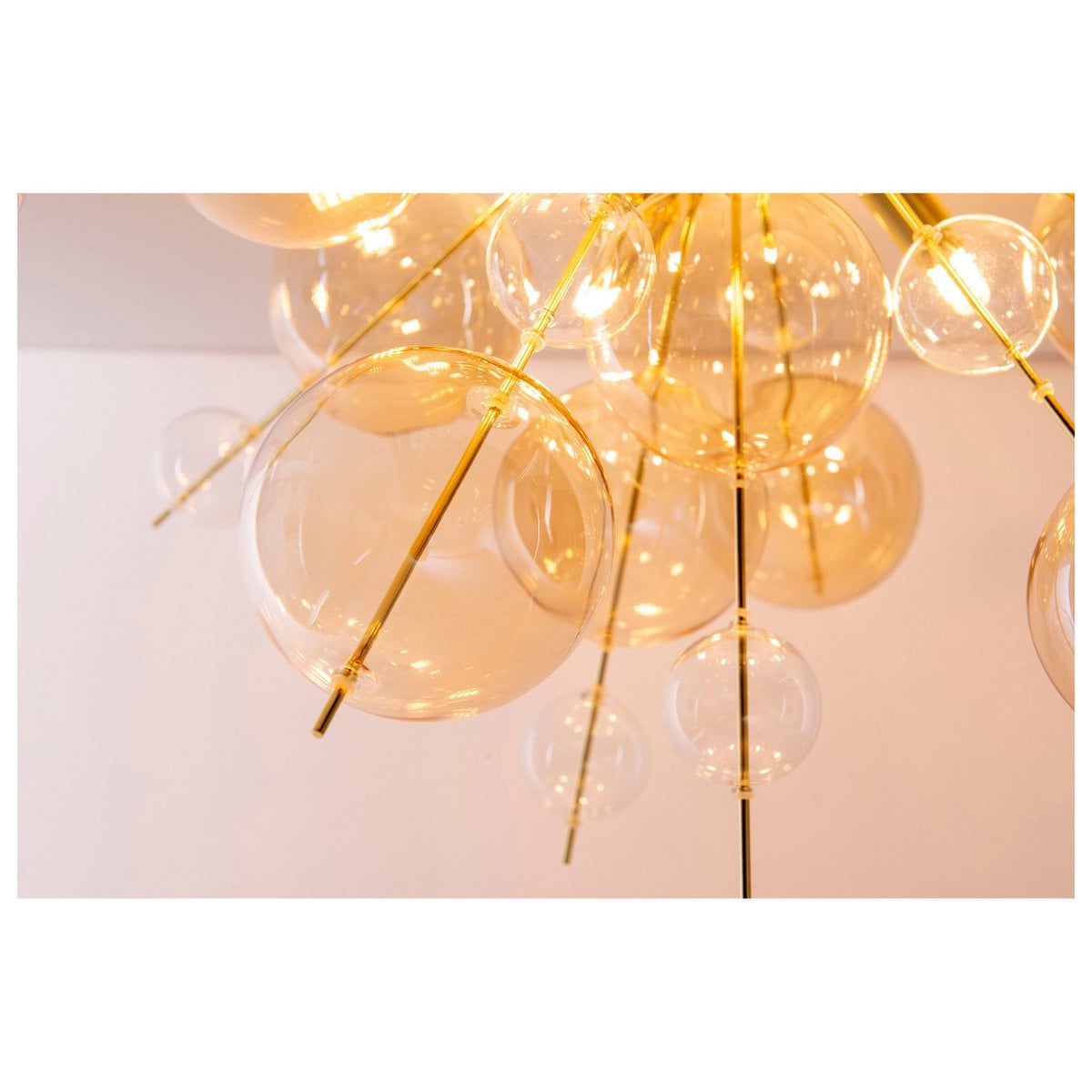 Plafondlamp "explosie" Amber gemaakt van metaal en glas, G9 -versies, plafondlamp voor eetkamer, woonkamer, gang of kantoor, Ø57 cm