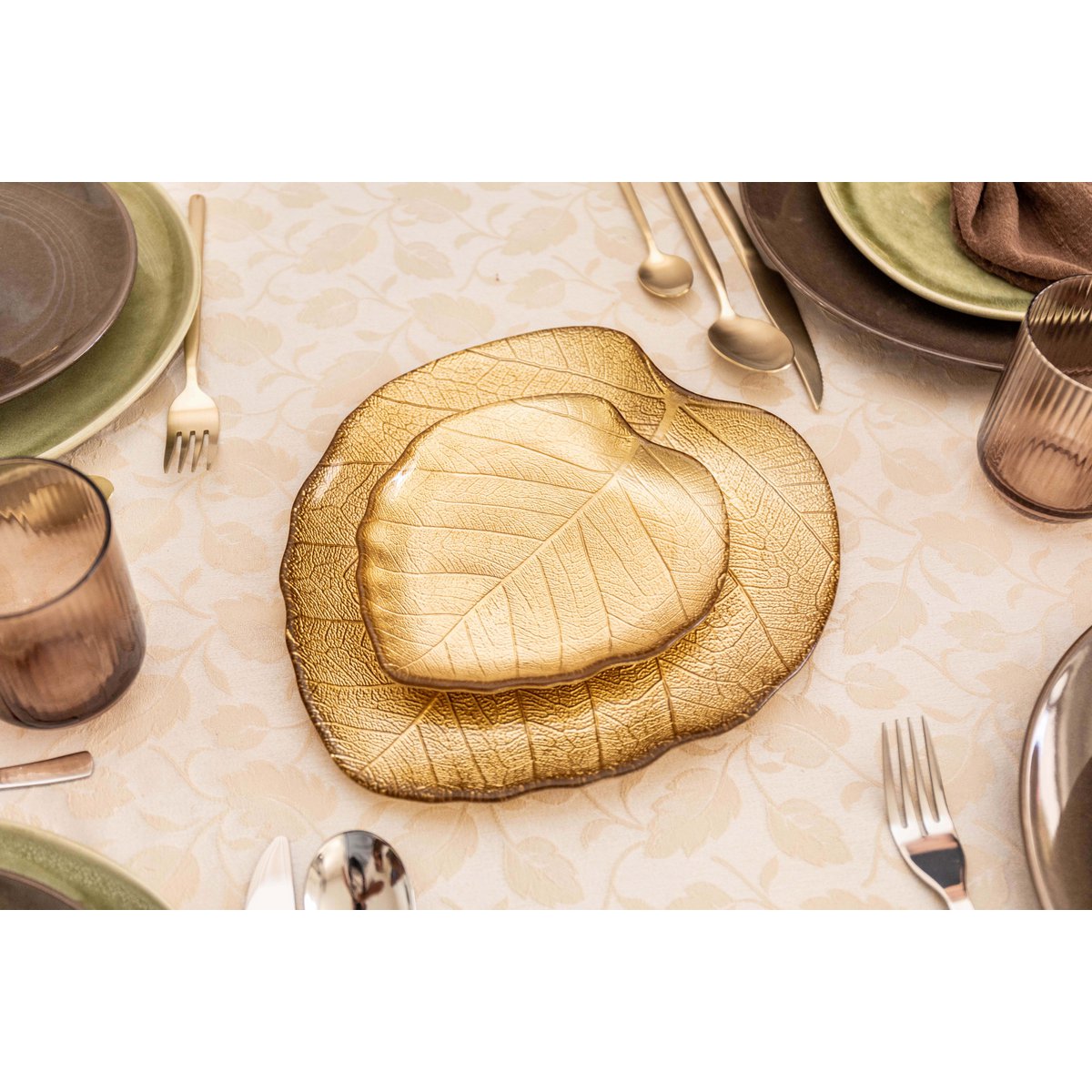 Groot goudmodelgoudblad cup 27x24x2,5 cm