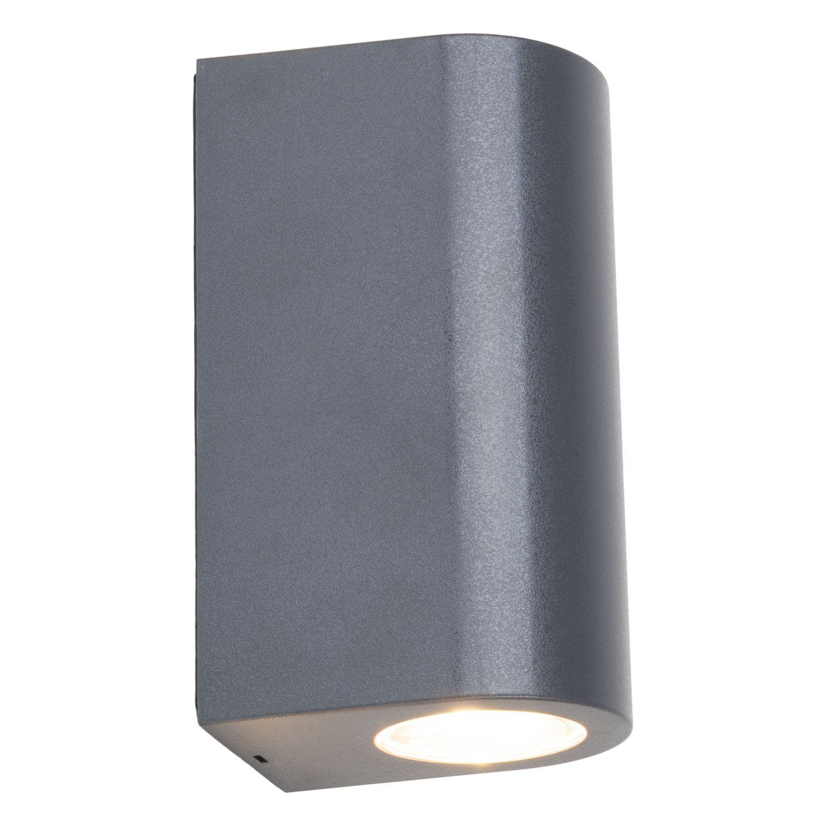 Buiten wandlamp "Alecto" meet 6,8 x 8,8 cm en is 15,5 cm hoog. Het bestaat uit een hoogwaardig plastic met een enigszins gestructureerd oppervlak dat eruit ziet als geschilderd. Tijdloos zwart maakt de lamp universeel bruikbaar.