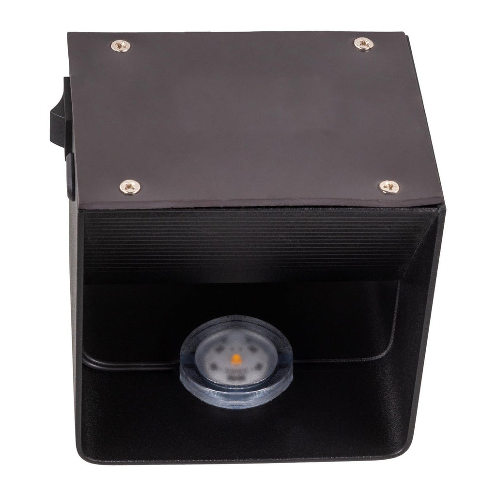 Liv · Metalen wandlamp — zwart