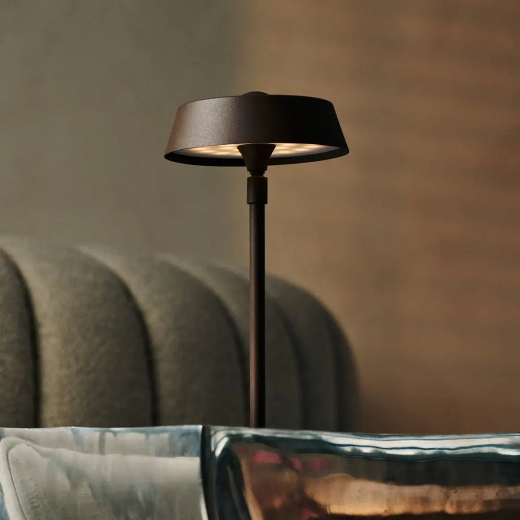Luca Mocha Brown - USB -oplaadbare lamp L Minimalistisch, speels en dimpelbaar