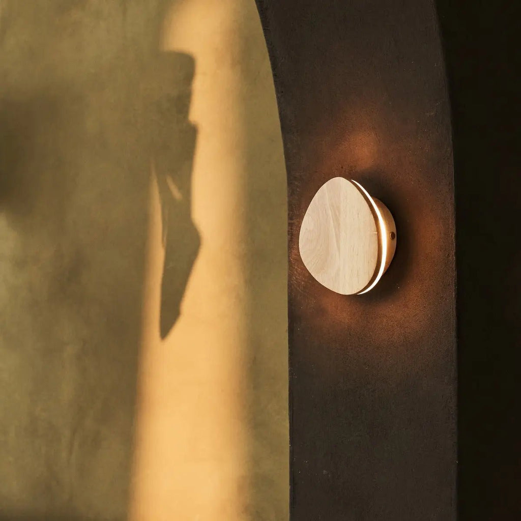 Lulu lichtbruin - draadloos en oplaadbaar wandlicht - dimbare lamp en 3 lichtmodi